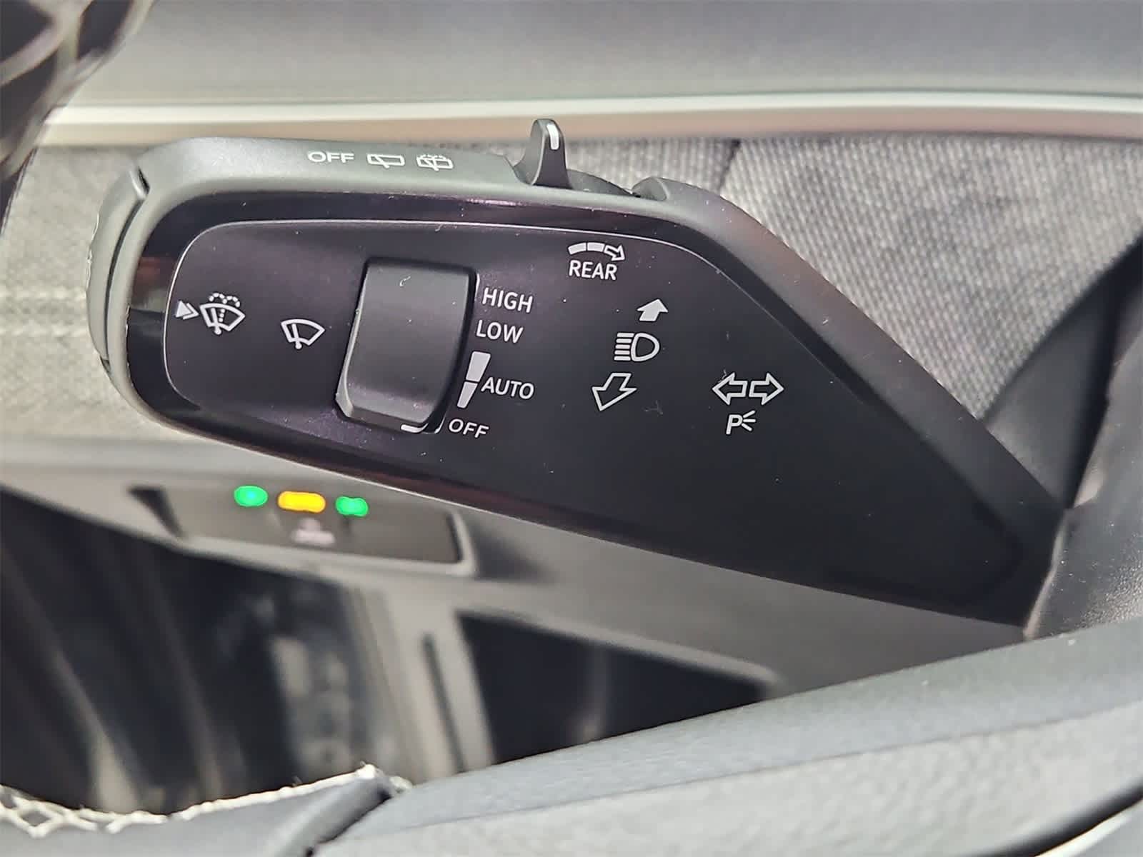 Thumbnail: 2025 Volkswagen Tiguan - 25