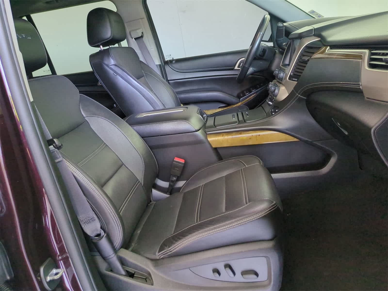 Thumbnail: 2017 GMC Yukon - 21