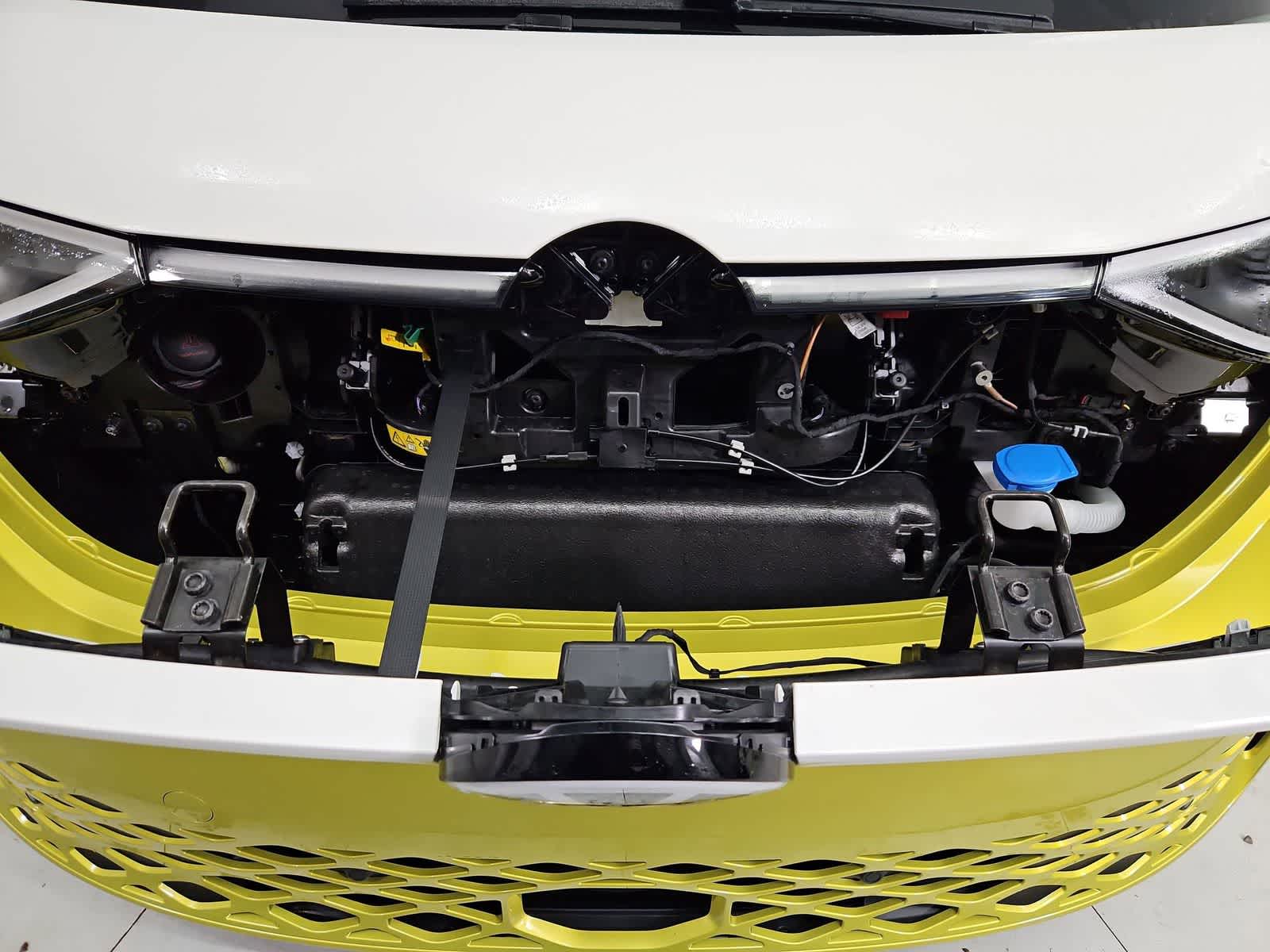 Thumbnail: 2025 Volkswagen ID.Buzz - 14