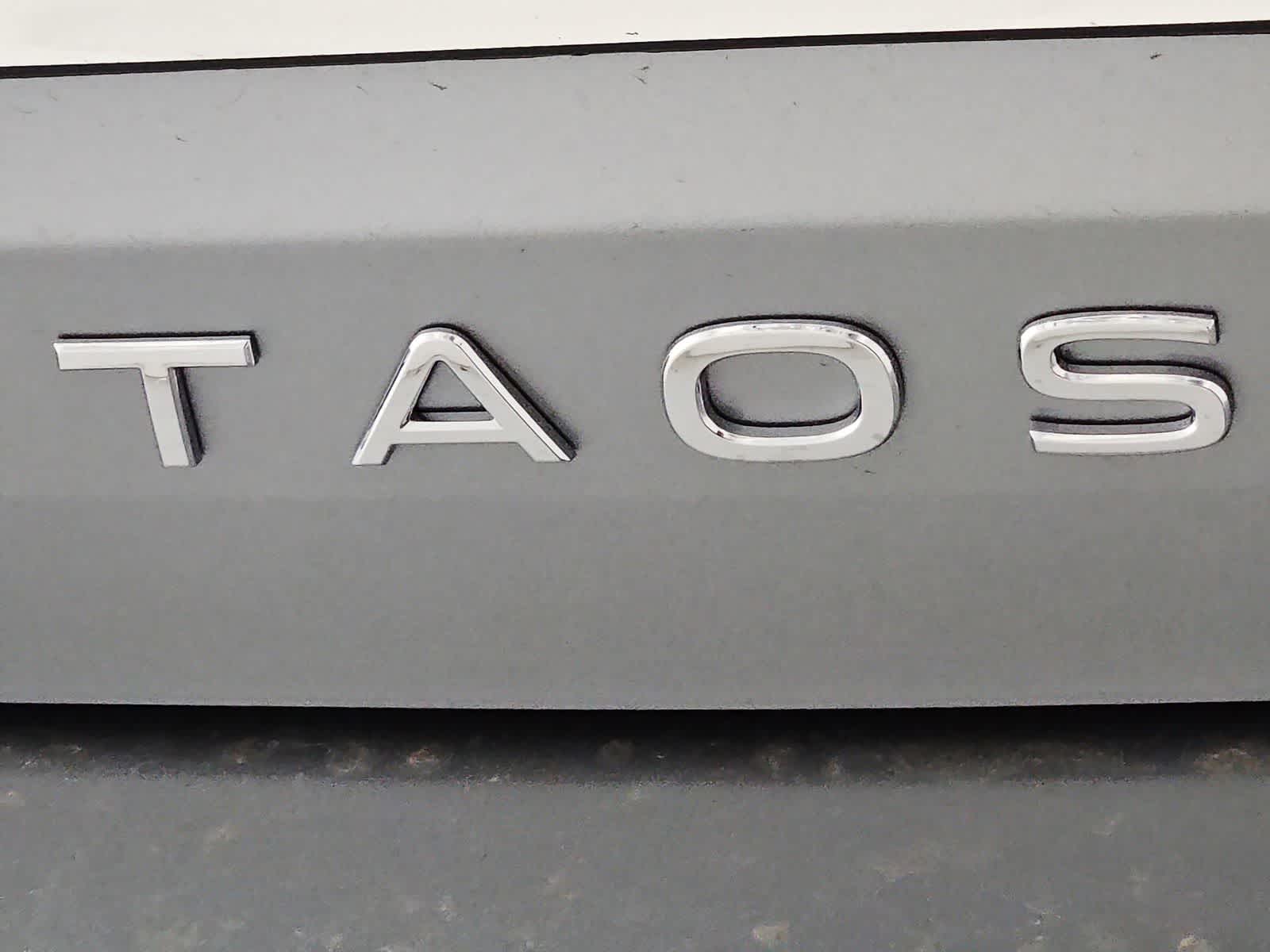 Thumbnail: 2025 Volkswagen Taos - 12