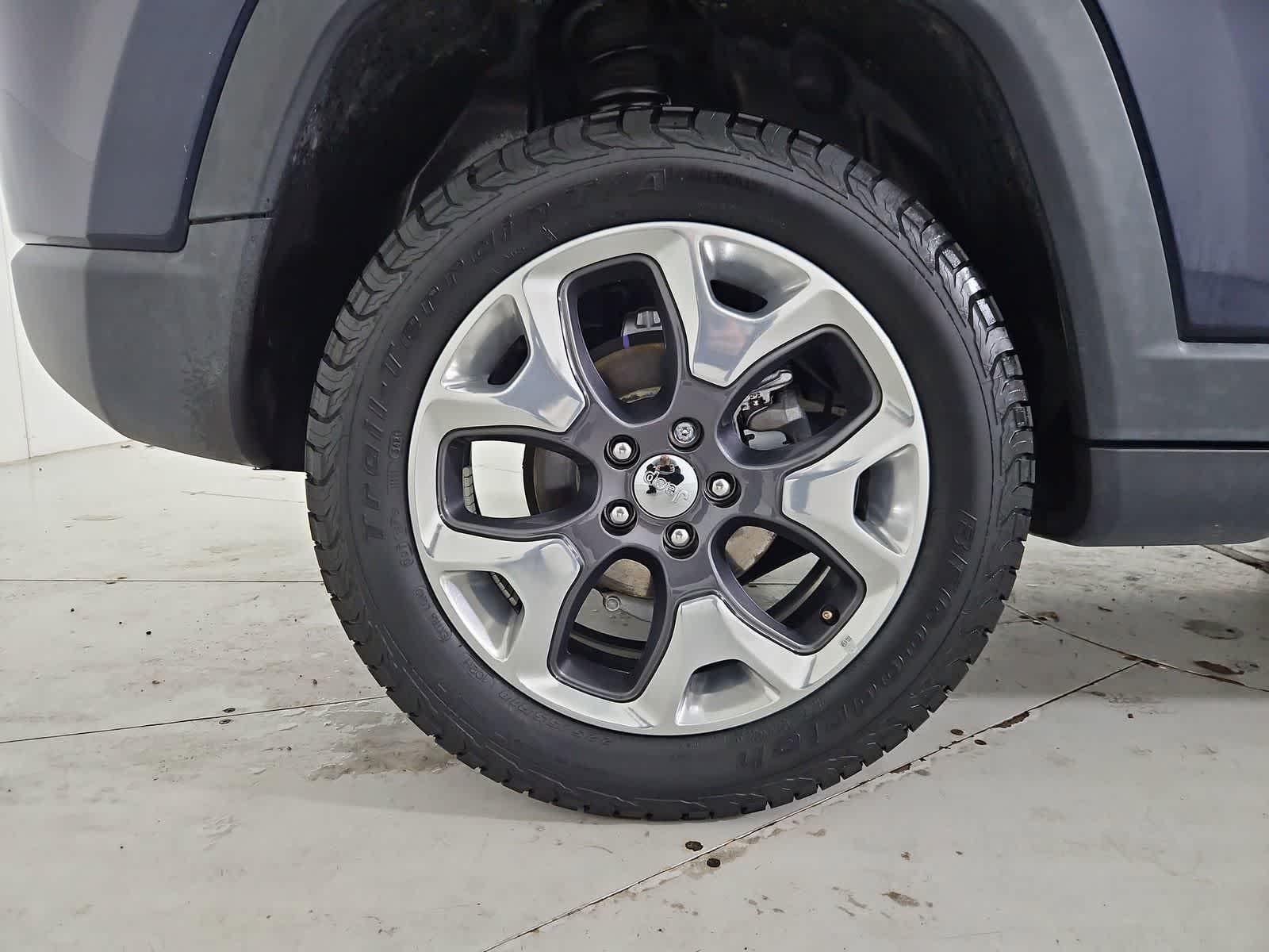 Thumbnail: 2019 Jeep Compass - 13