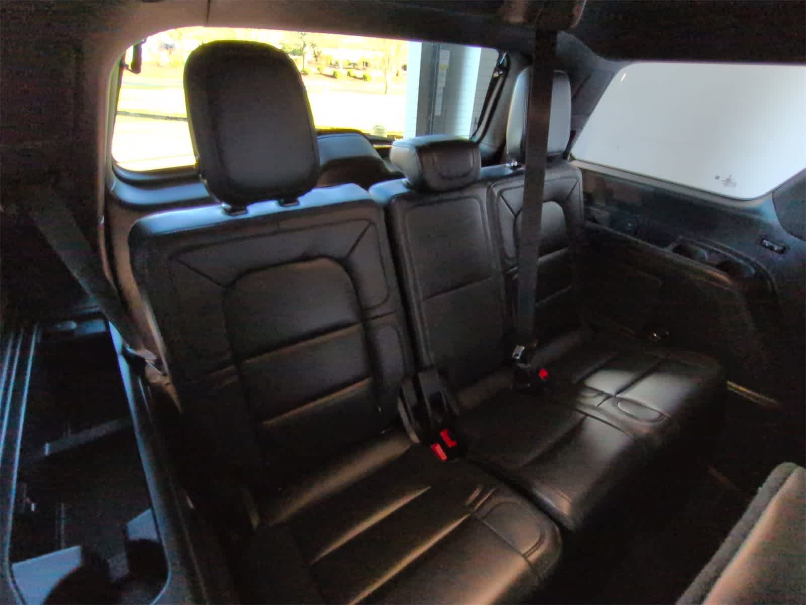 Thumbnail: 2023 Lincoln Navigator - 20