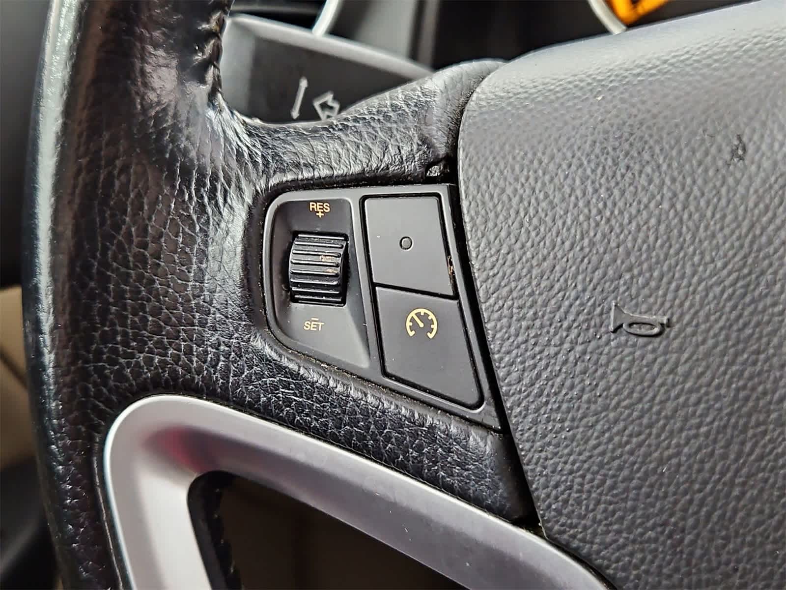 Thumbnail: 2008 Saturn VUE - 23