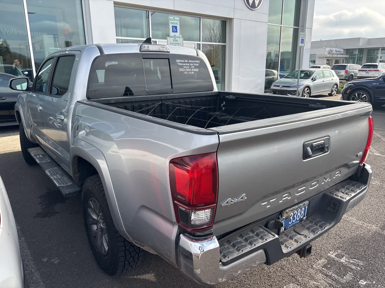 2019 Toyota Tacoma SR5 V6 photo 3