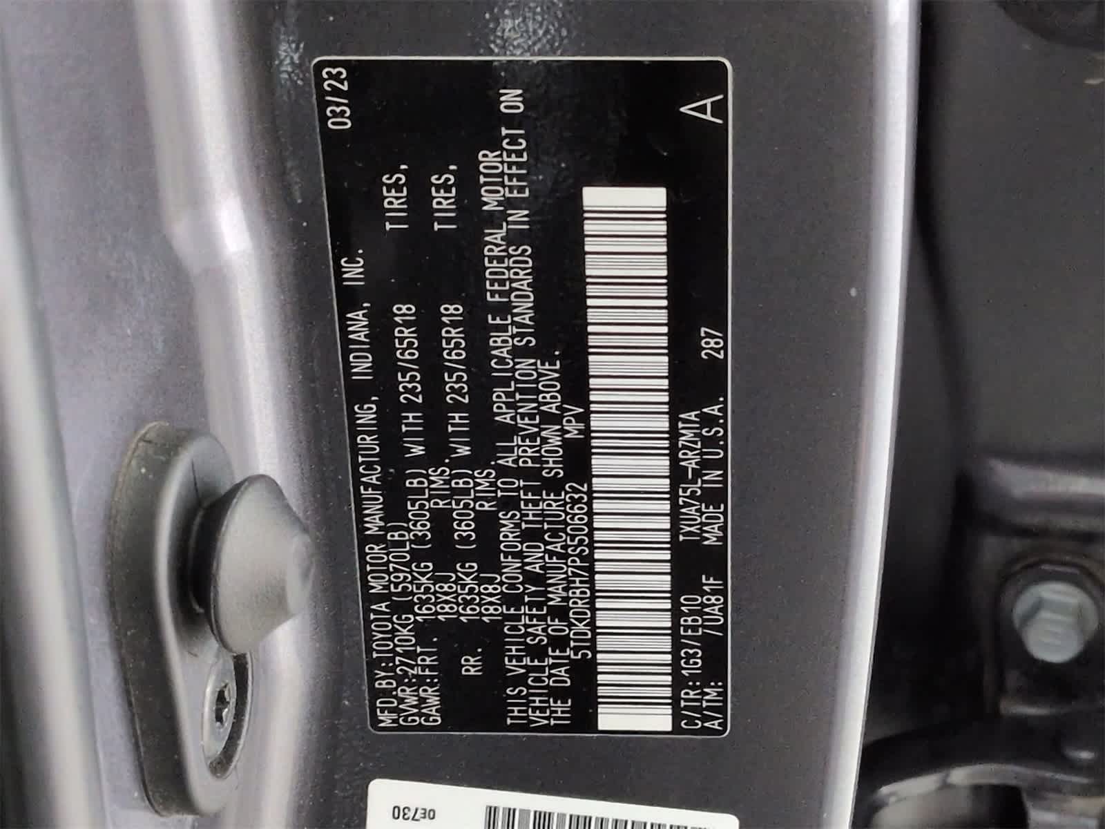 Thumbnail: 2023 Toyota Highlander - 35