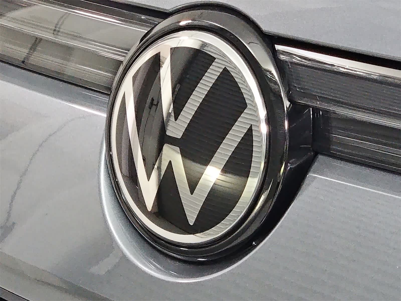 Thumbnail: 2025 Volkswagen Tiguan - 11