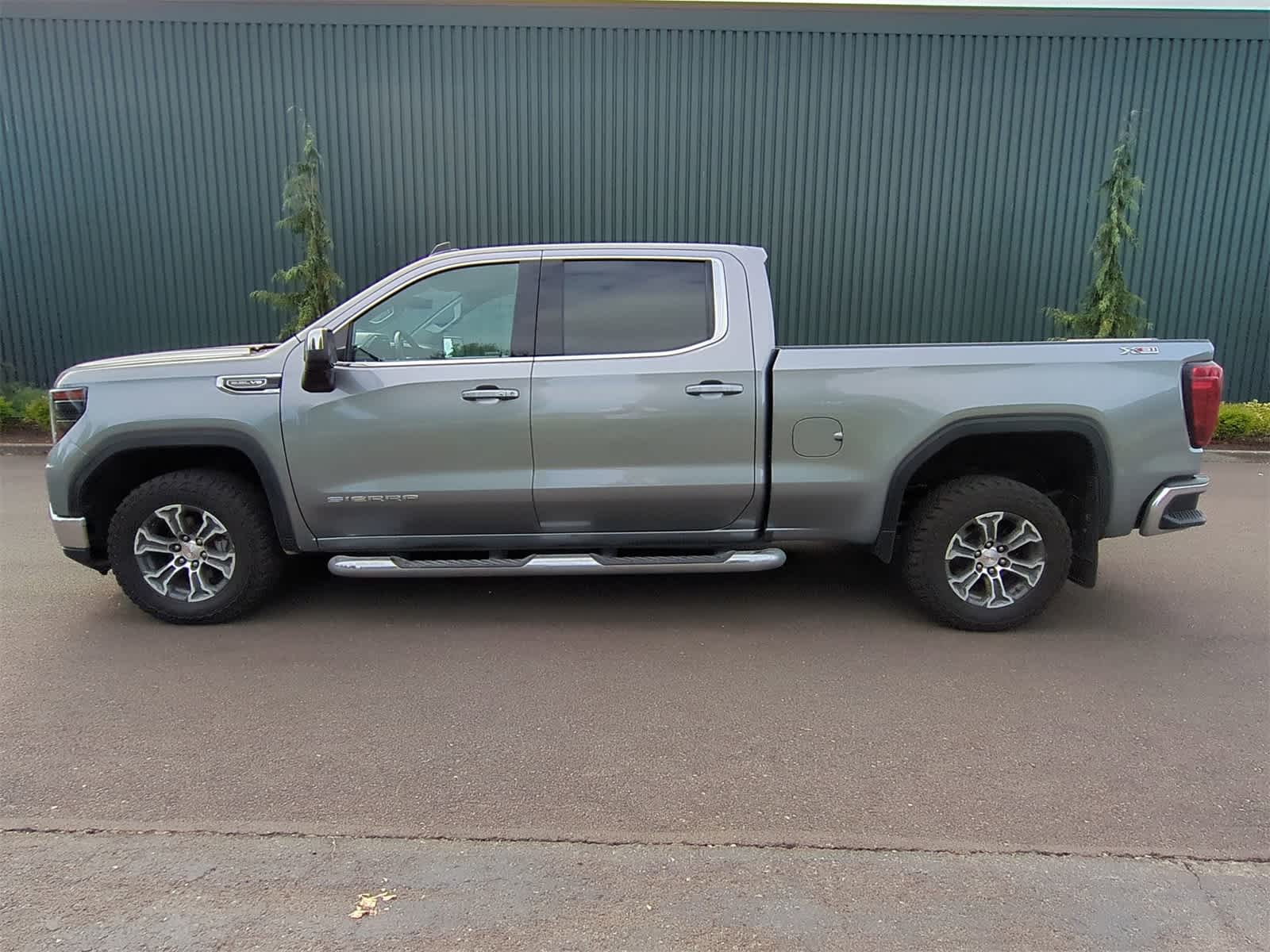 Thumbnail: 2023 GMC Sierra 1500 - 3