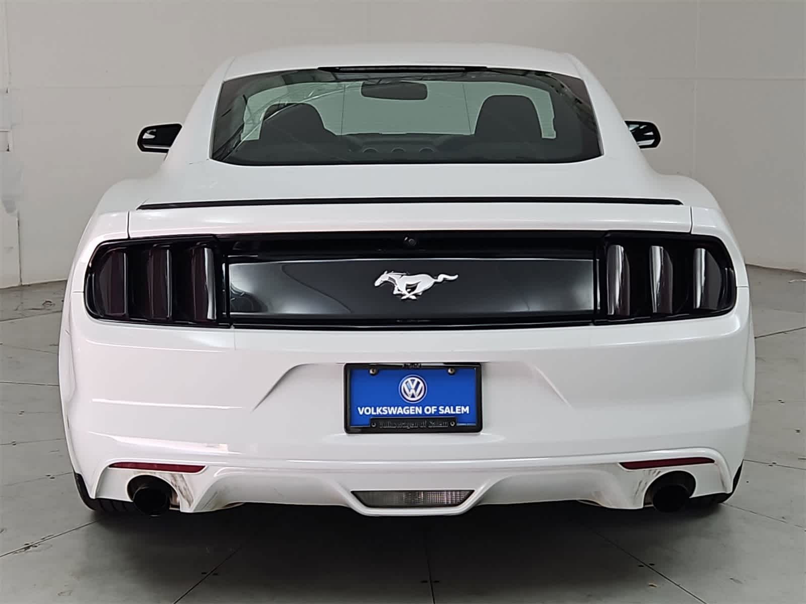 2017 Ford Mustang  5