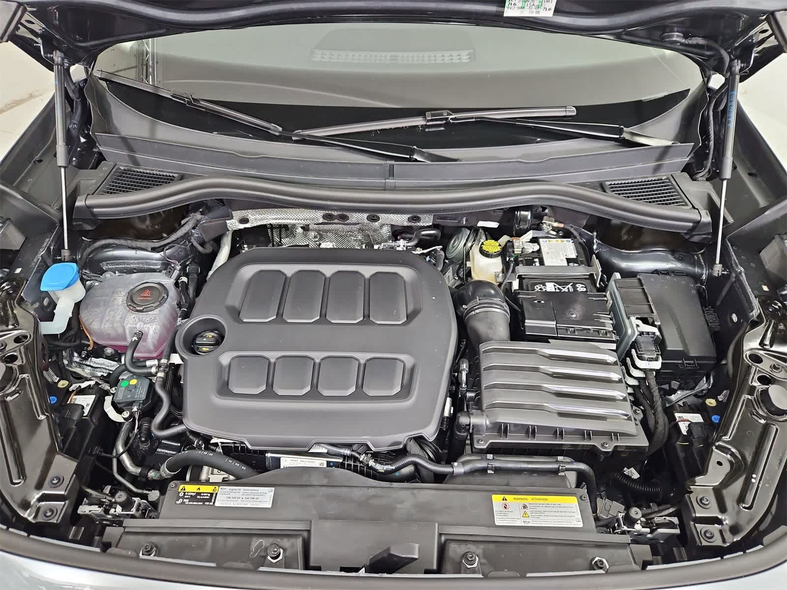 Thumbnail: 2025 Volkswagen Tiguan - 14