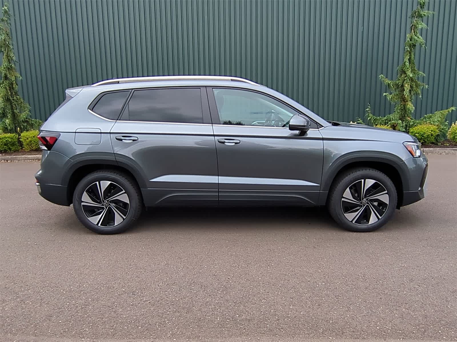 Thumbnail: 2025 Volkswagen Taos - 7