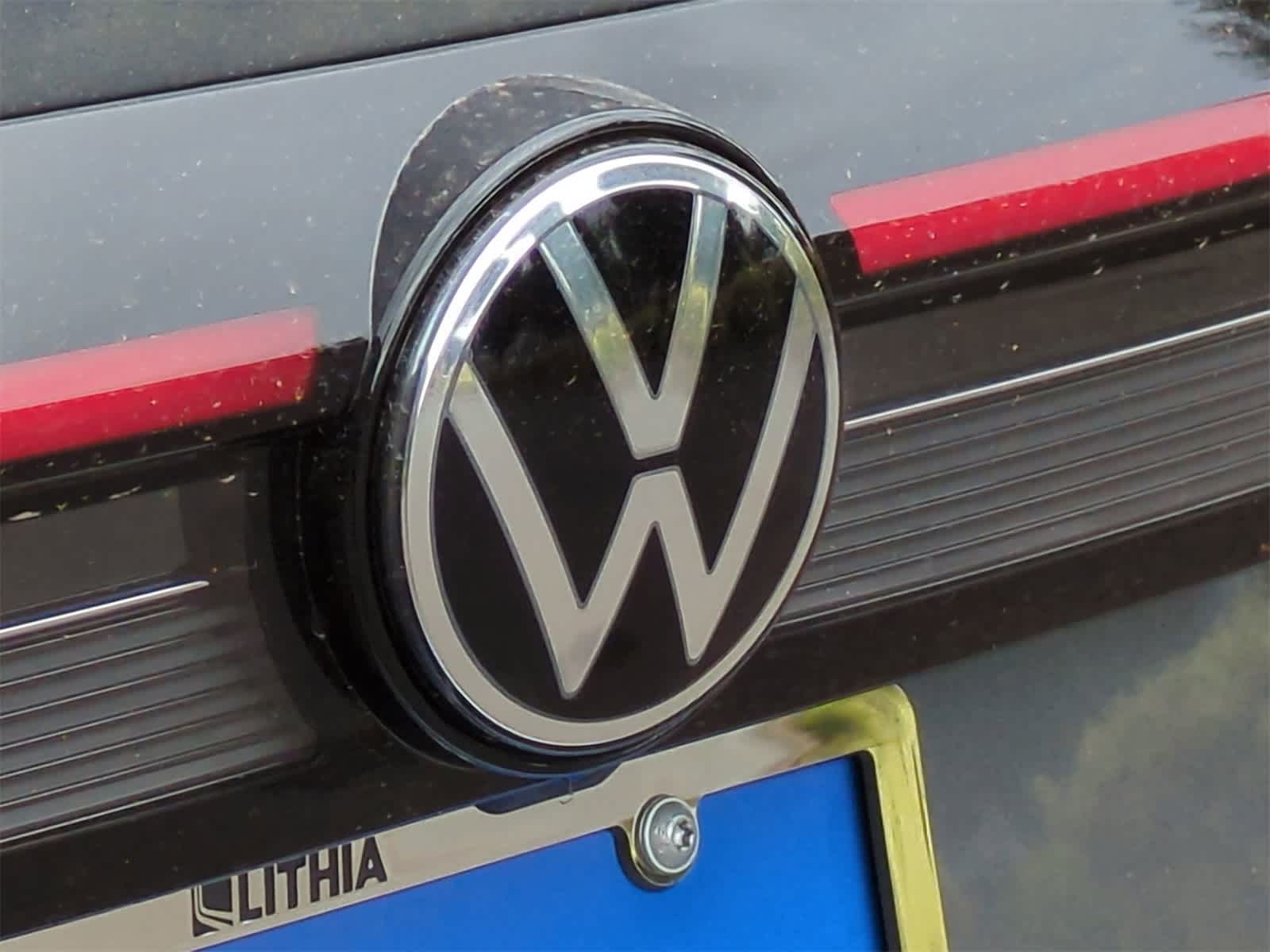 Thumbnail: 2025 Volkswagen Taos - 11