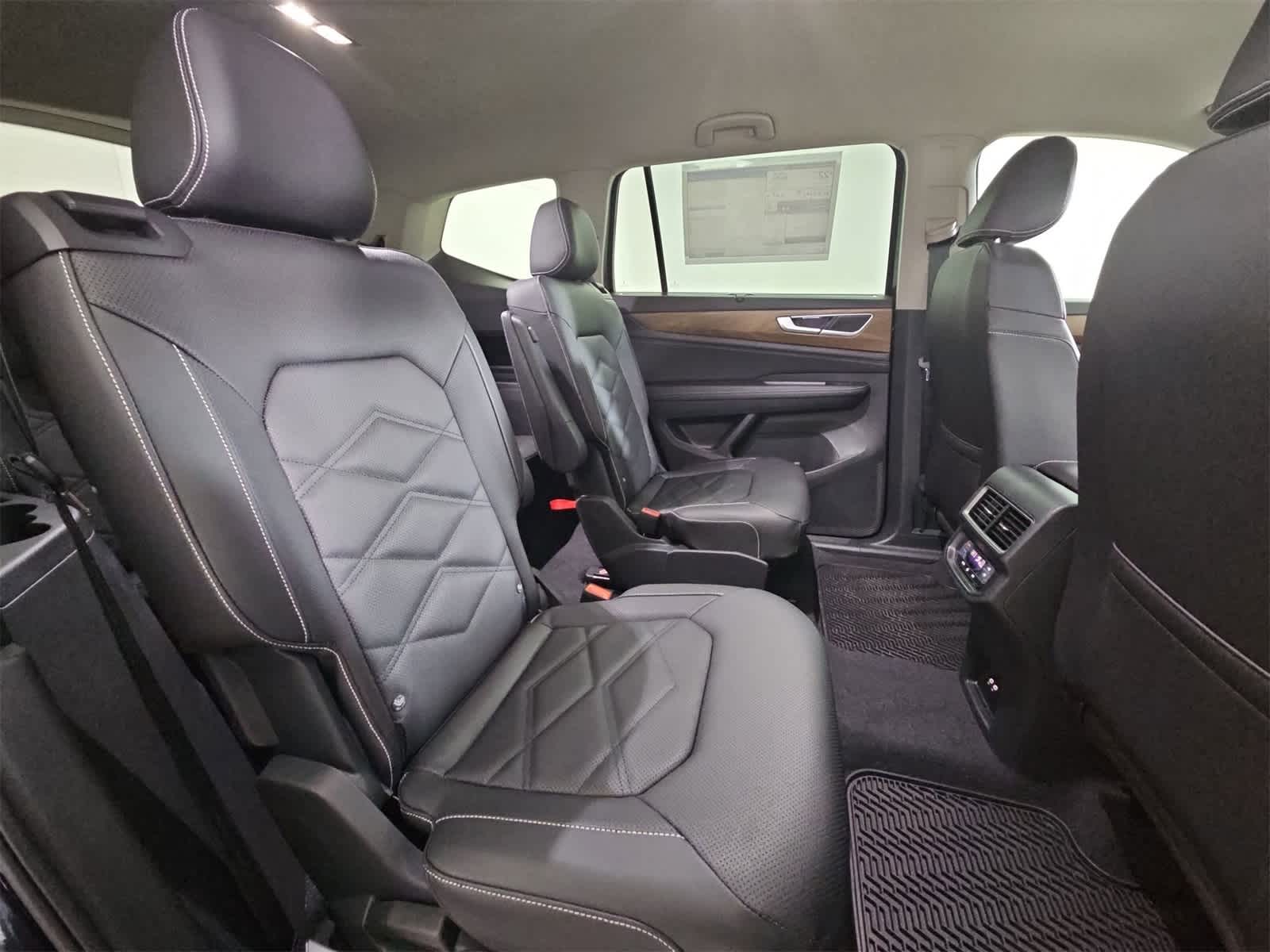 Thumbnail: 2026 Volkswagen Atlas - 20