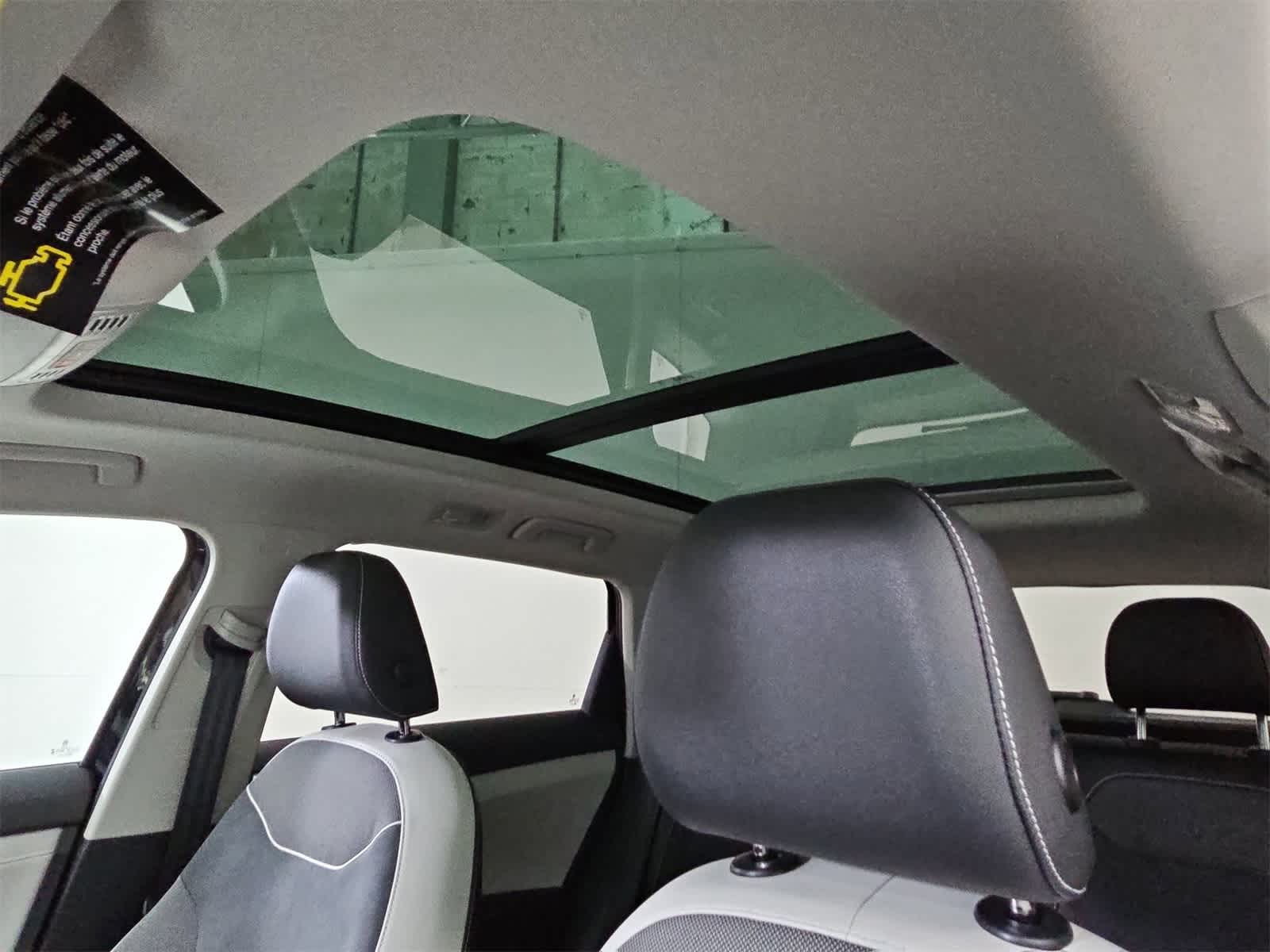 Thumbnail: 2025 Volkswagen Taos - 19