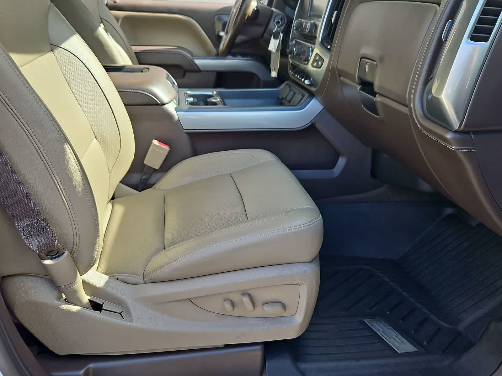 Thumbnail: 2017 Chevrolet Silverado 1500 - 21
