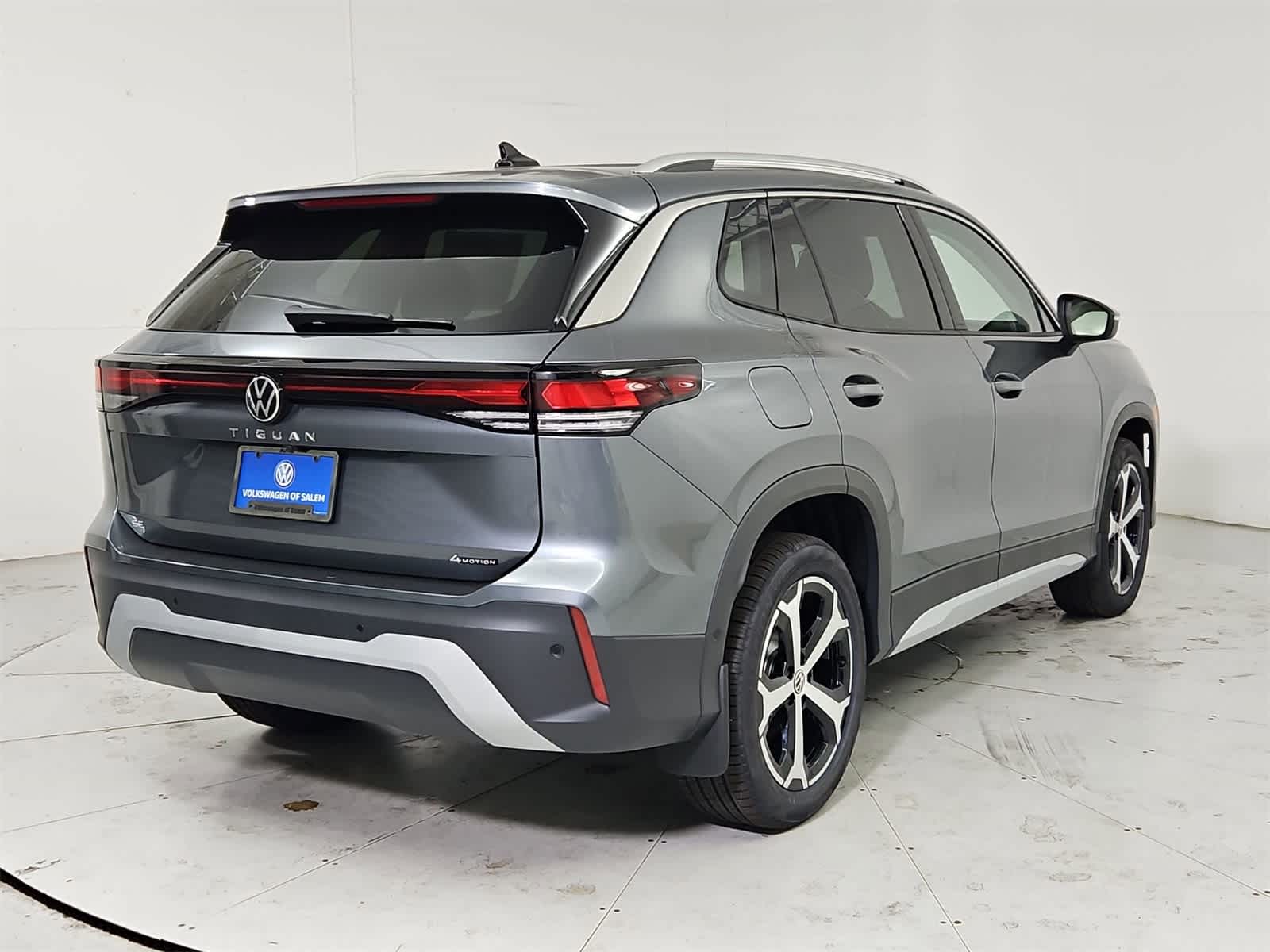 Thumbnail: 2025 Volkswagen Tiguan - 6