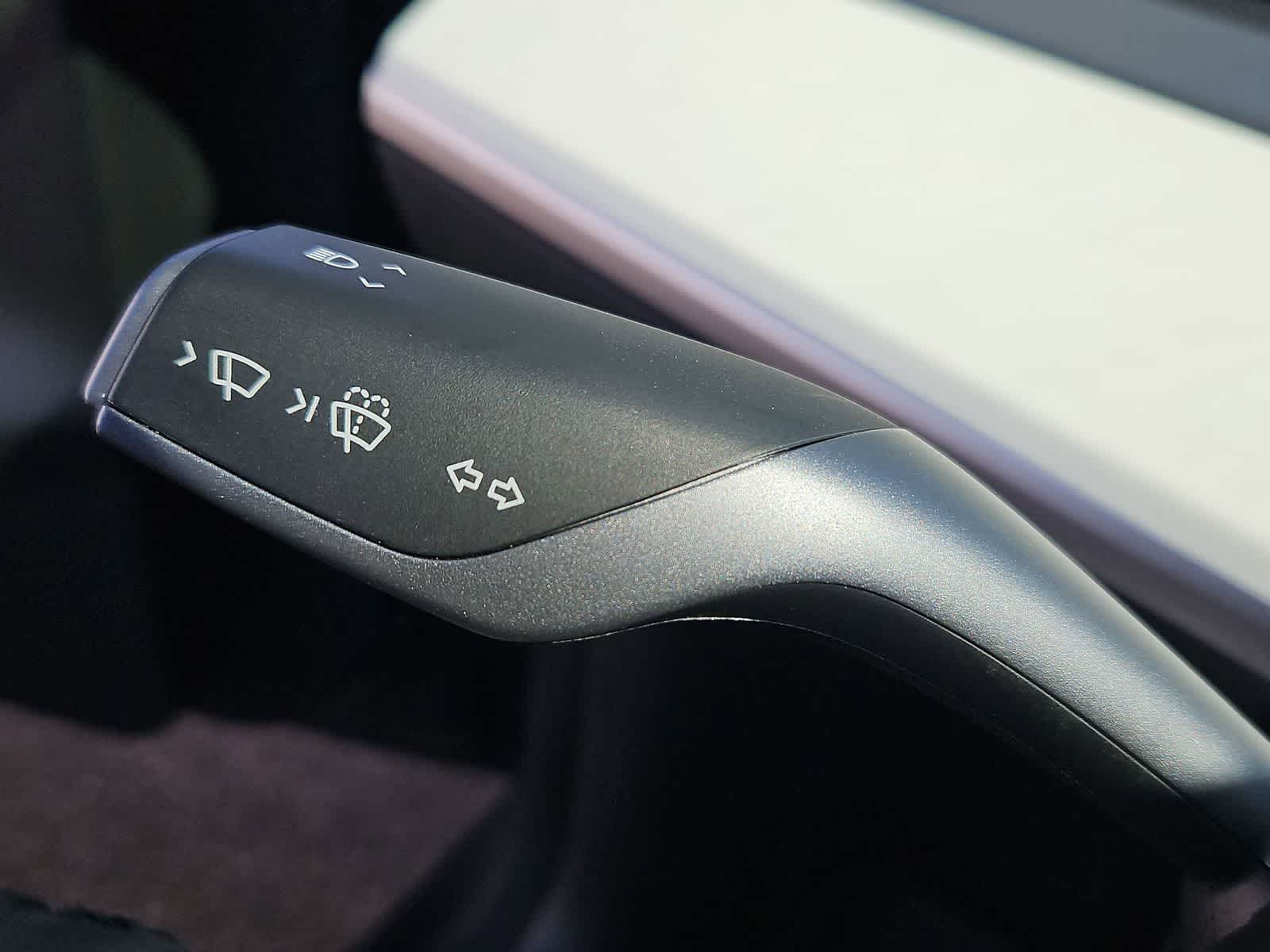 Thumbnail: 2022 Tesla Model Y - 27