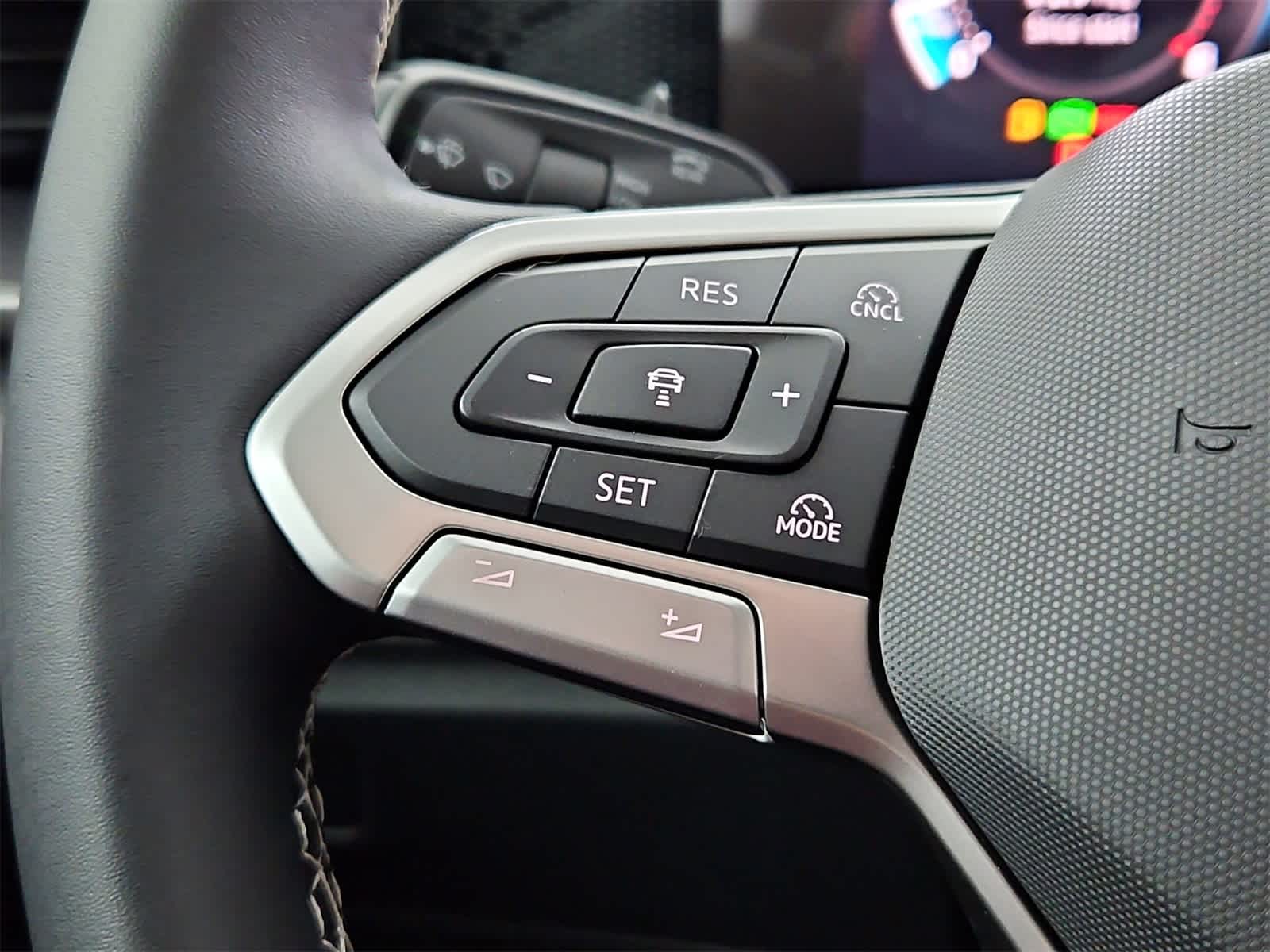 Thumbnail: 2026 Volkswagen Tiguan - 23