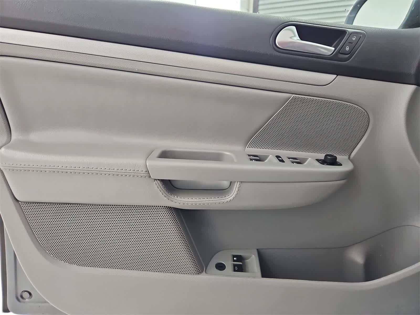 Thumbnail: 2007 Volkswagen Jetta - 30