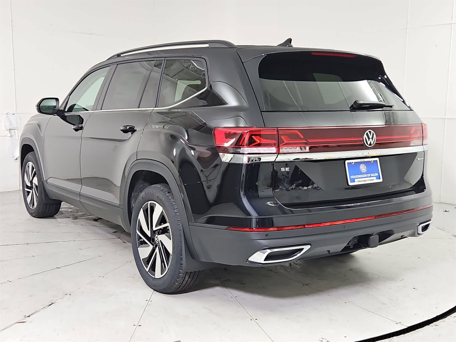 Thumbnail: 2026 Volkswagen Atlas - 4