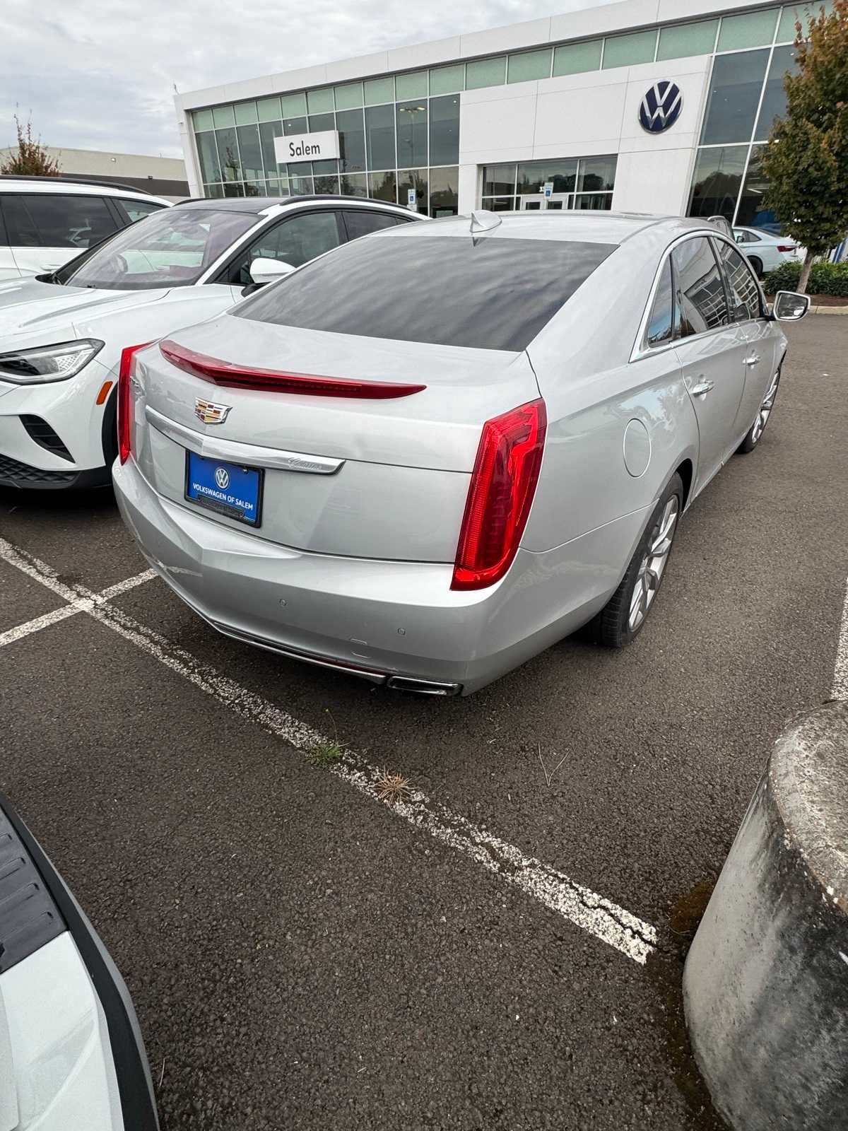 Thumbnail: 2017 Cadillac XTS - 3