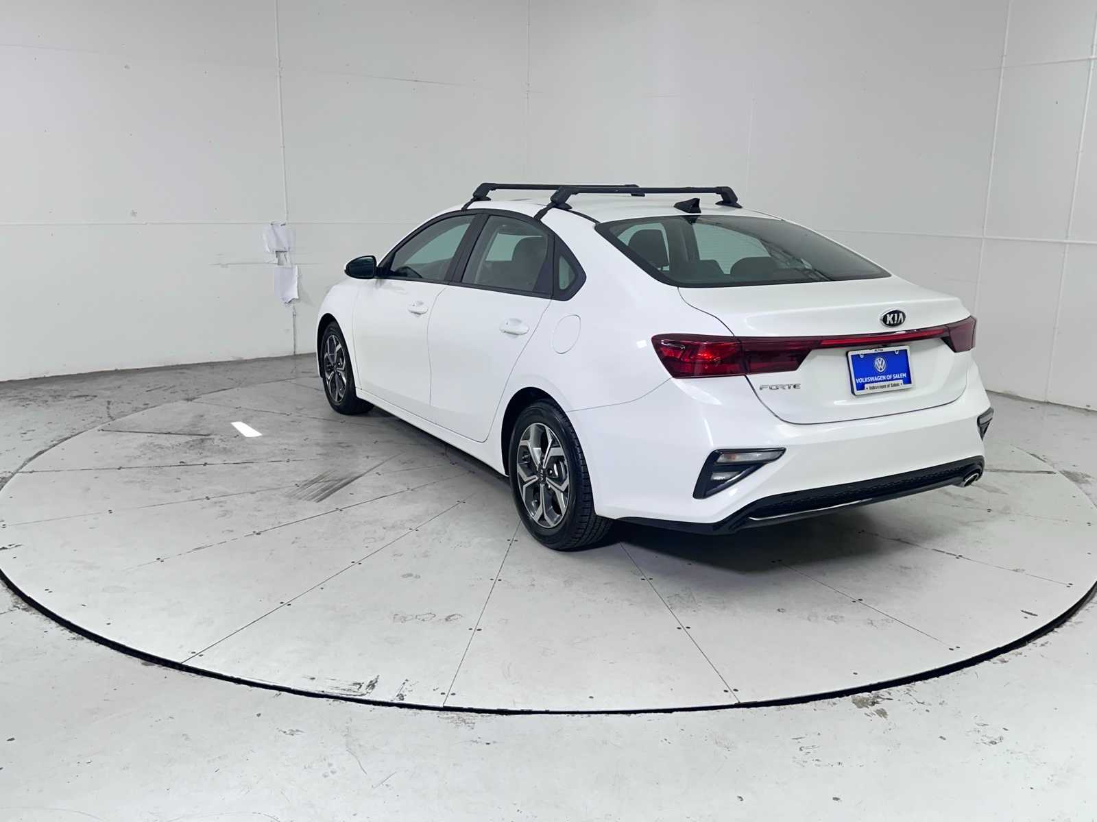 Thumbnail: 2021 Kia Forte - 3