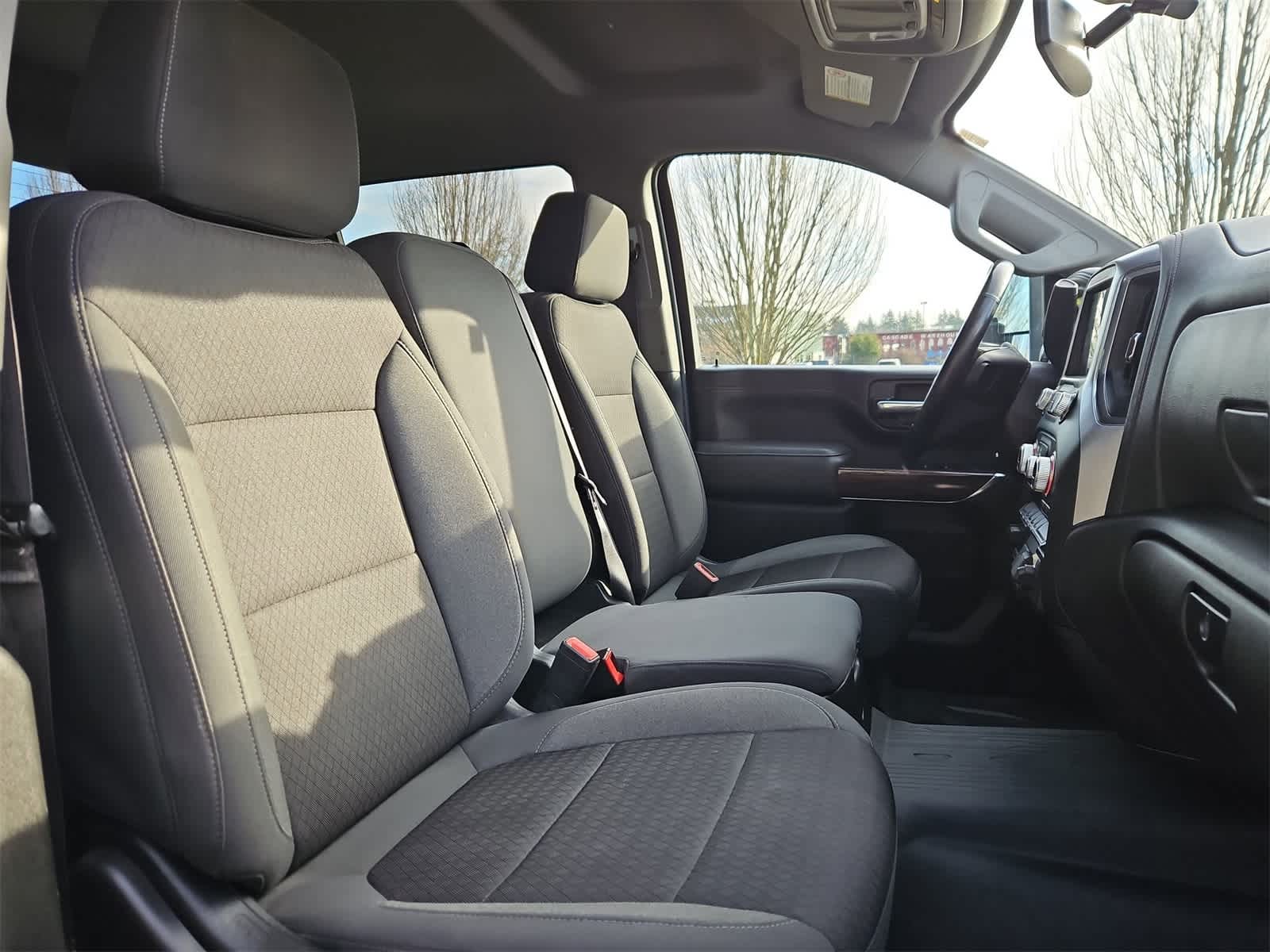 Thumbnail: 2023 GMC Sierra 3500 - 21