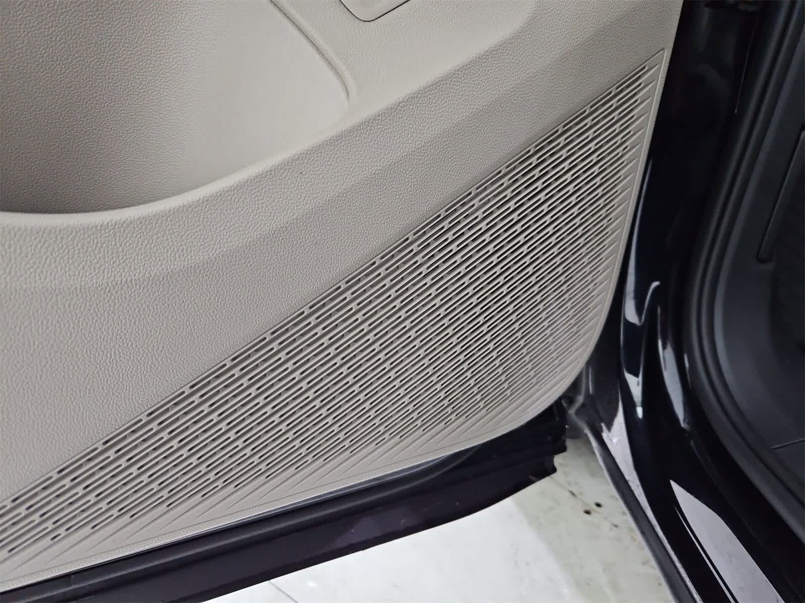 Thumbnail: 2026 Volkswagen Atlas - 32