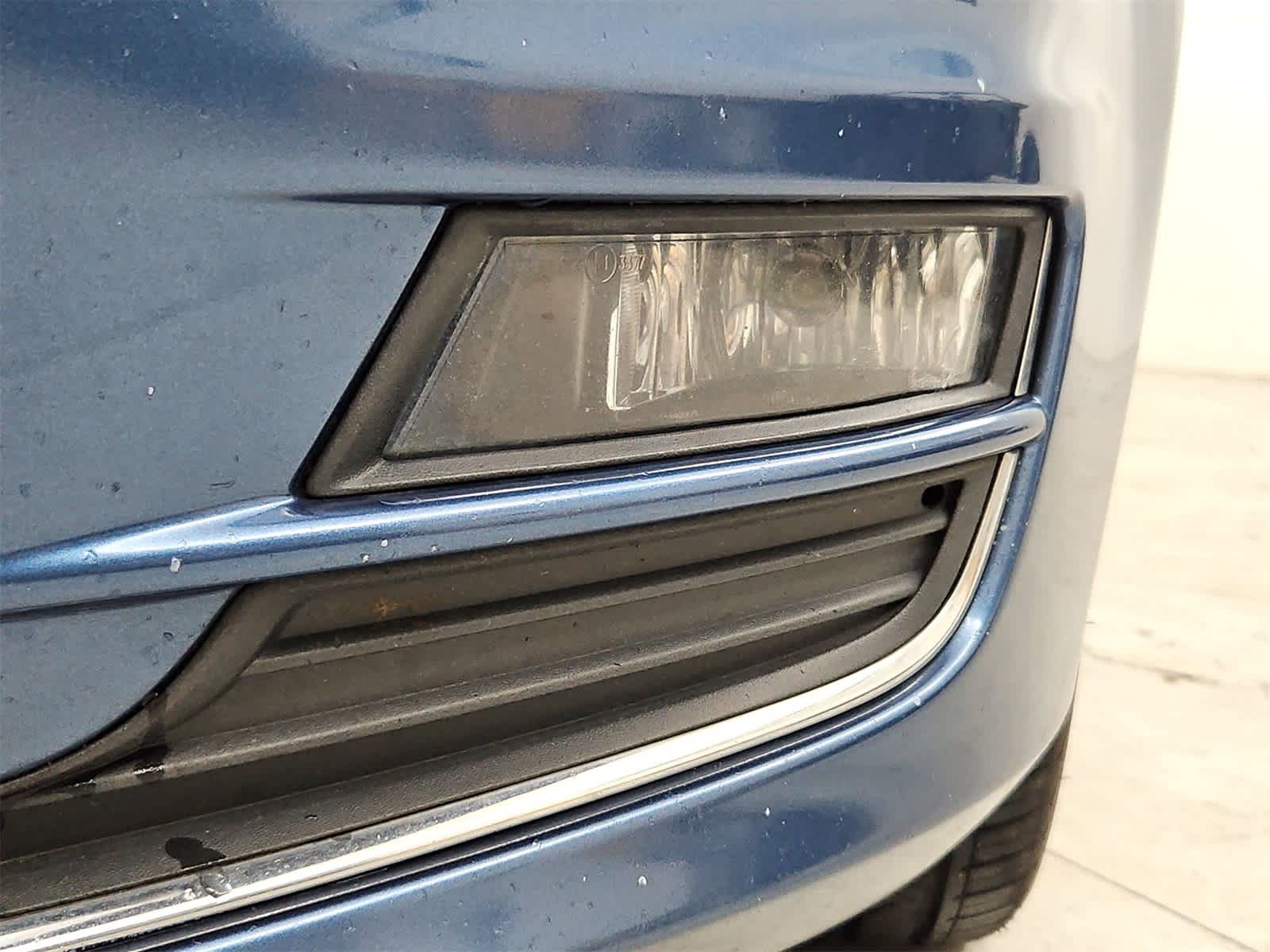 2015 Volkswagen e-Golf SE 10