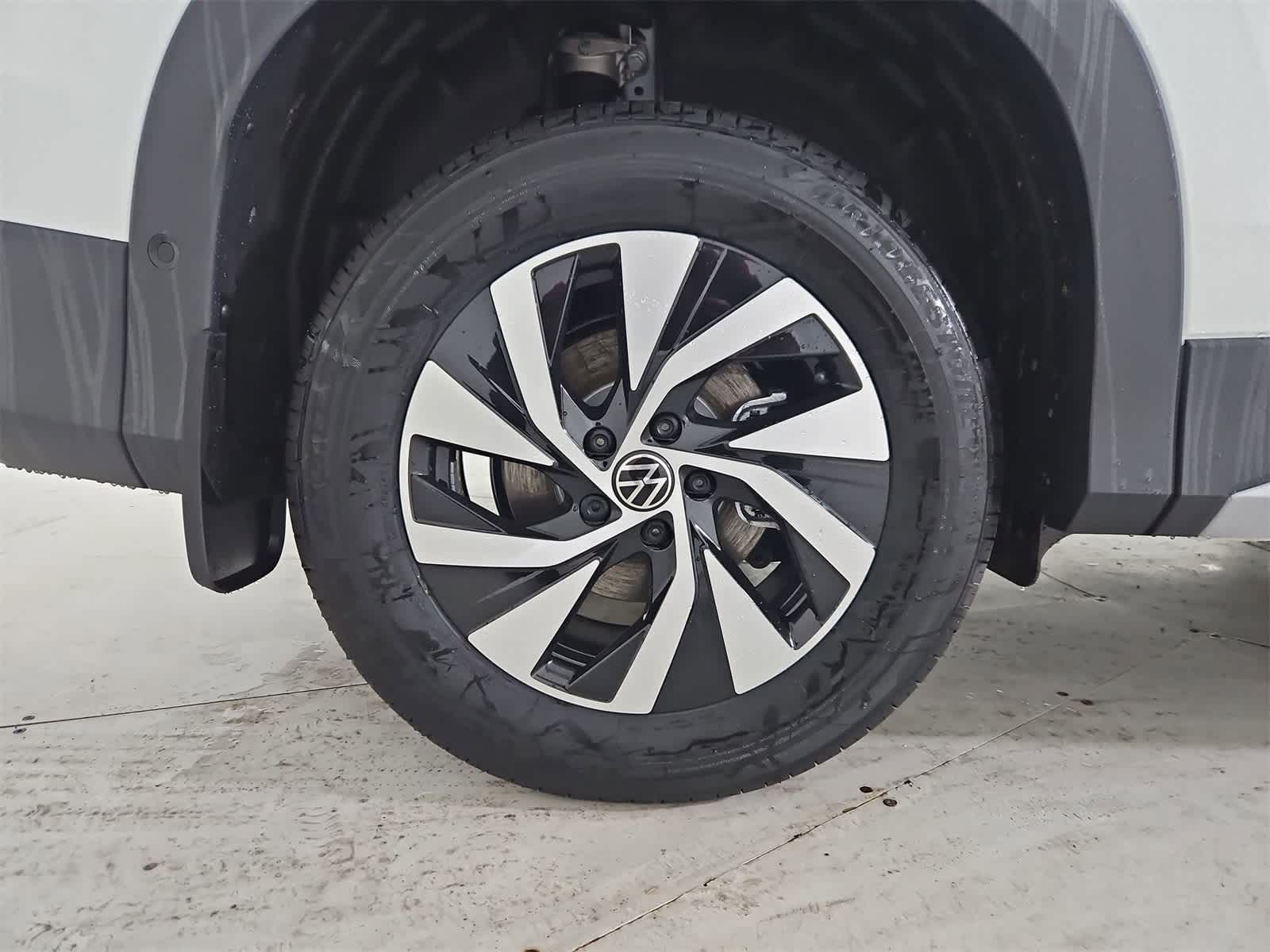 Thumbnail: 2026 Volkswagen Tiguan - 13