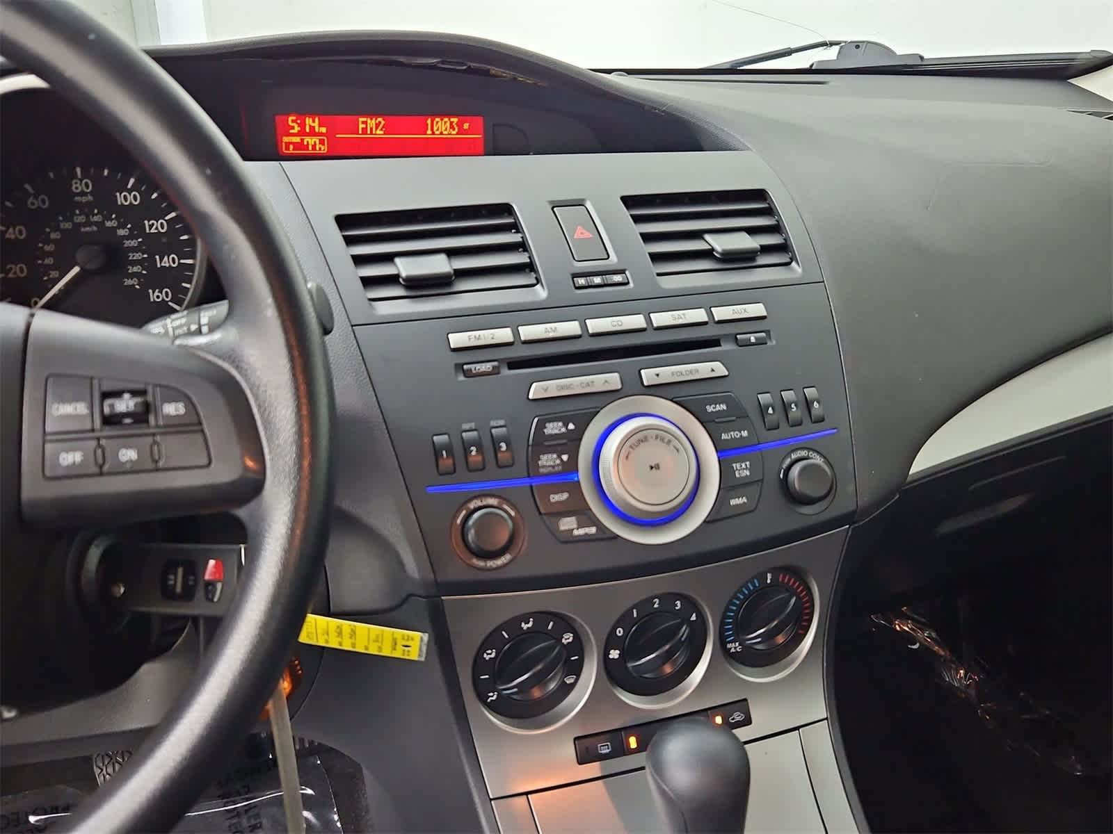 Thumbnail: 2011 Mazda Mazda3 - 26