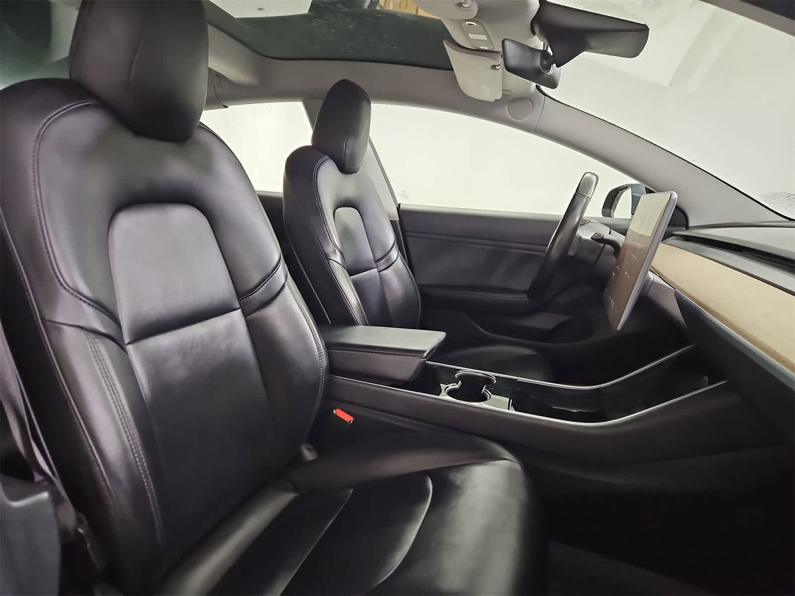 Thumbnail: 2018 Tesla Model 3 - 23