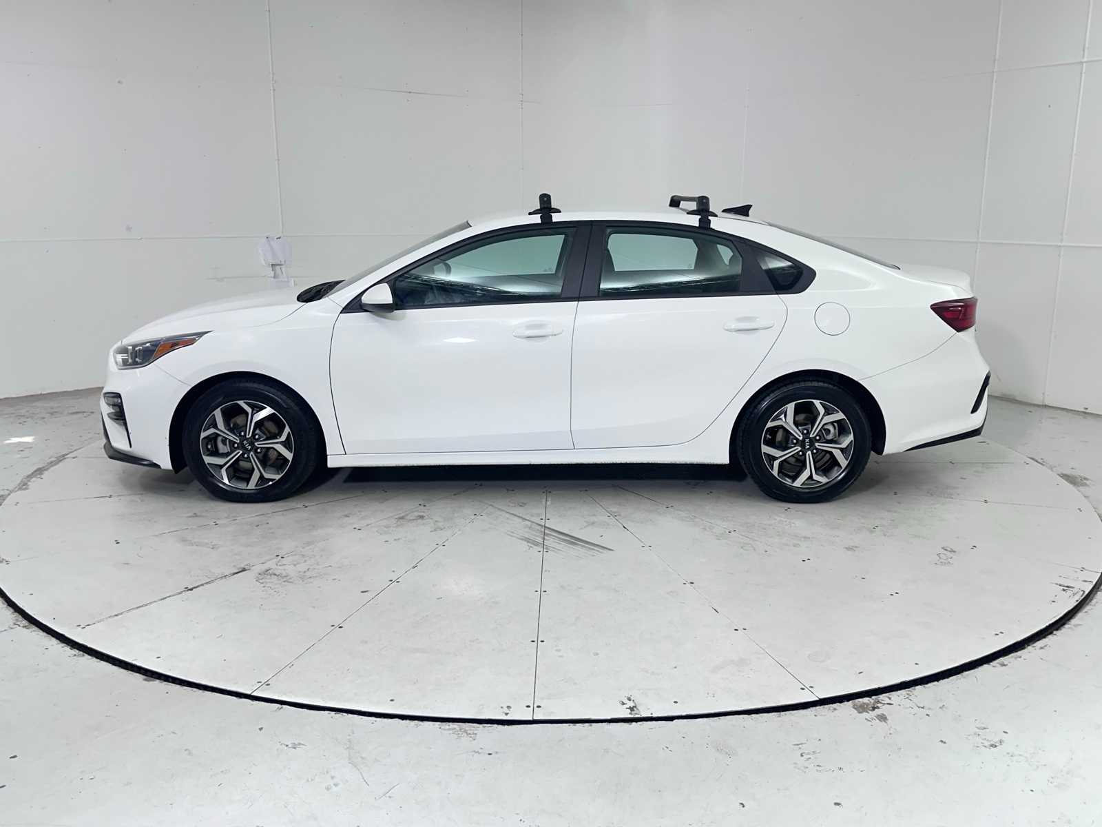 Thumbnail: 2021 Kia Forte - 2
