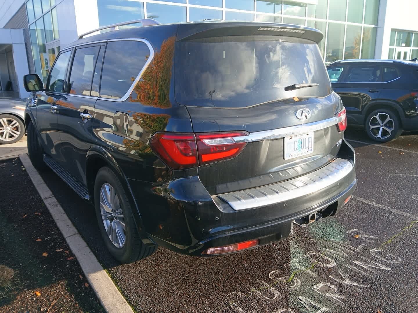 Thumbnail: 2019 INFINITI QX80 - 4