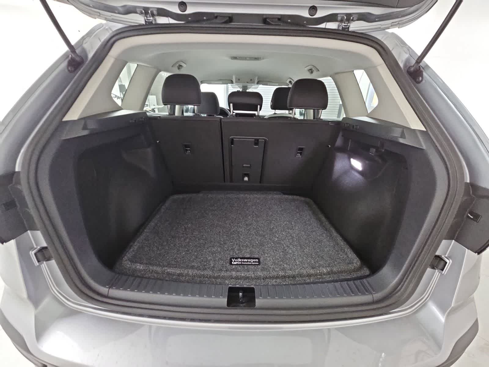 Thumbnail: 2025 Volkswagen Taos - 33