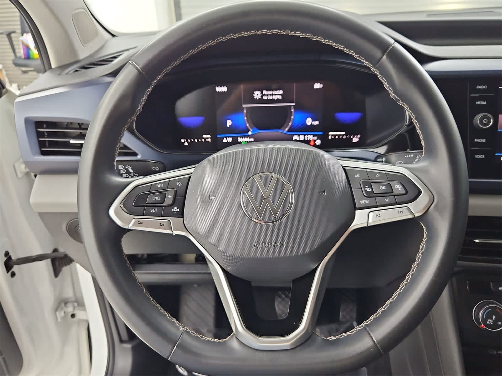 Thumbnail: 2022 Volkswagen Taos - 22