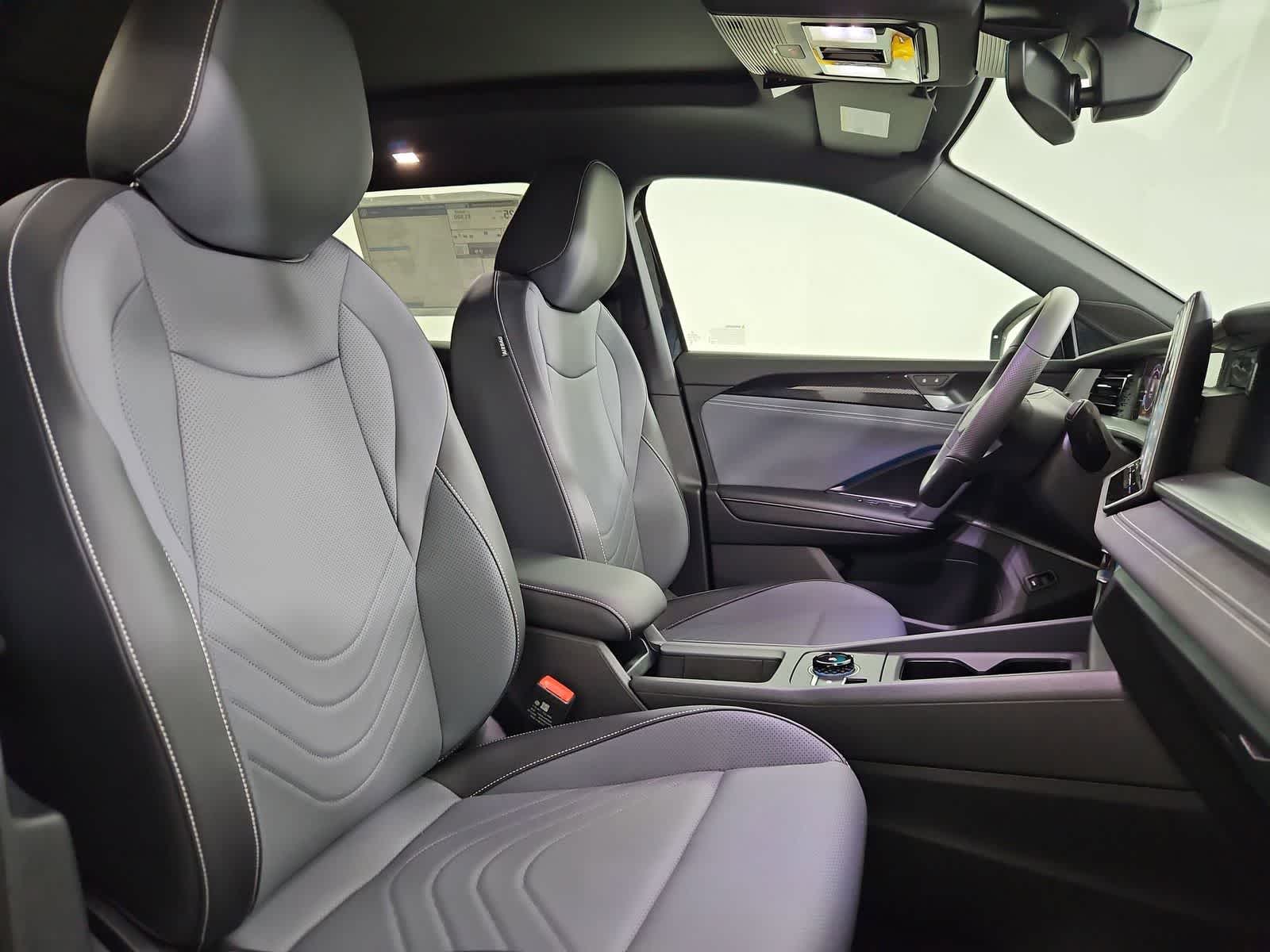 Thumbnail: 2026 Volkswagen Tiguan - 23