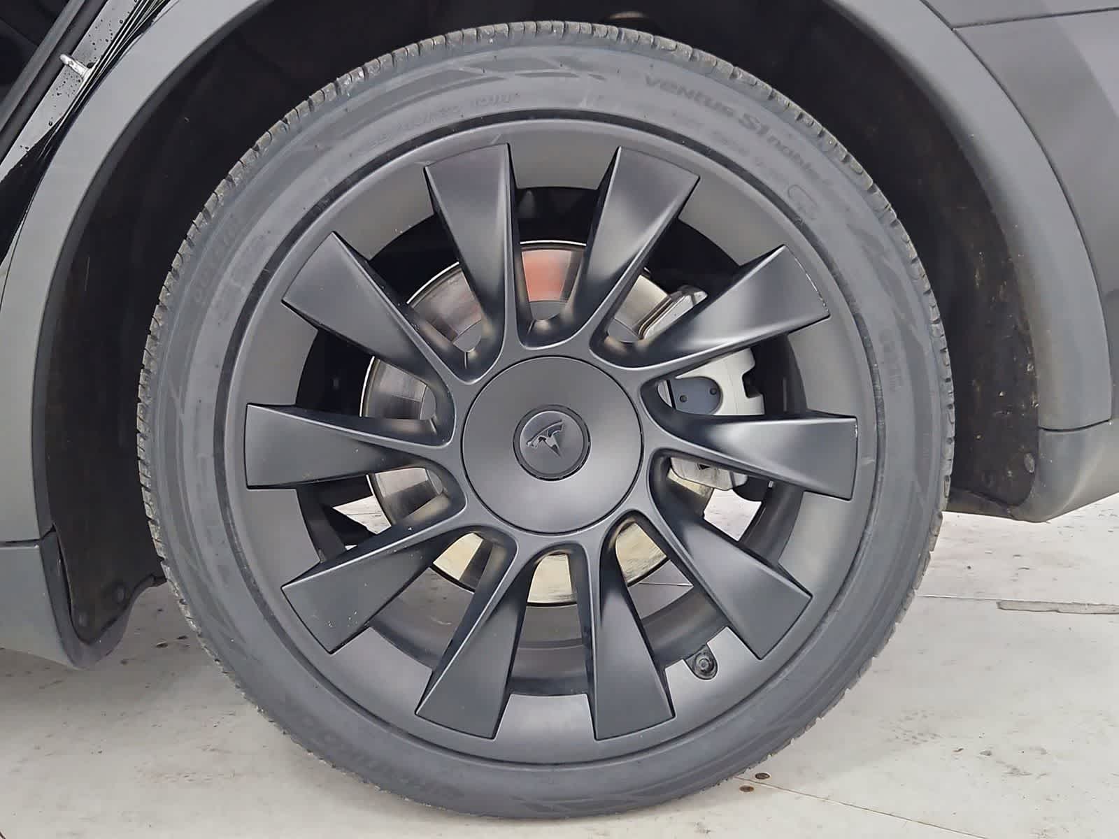 Thumbnail: 2024 Tesla Model Y - 13