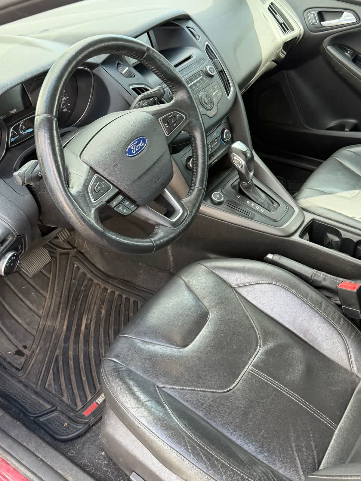 Thumbnail: 2016 Ford Focus - 6