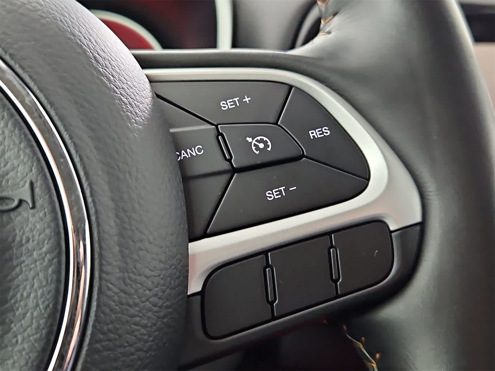 Thumbnail: 2019 Jeep Compass - 24