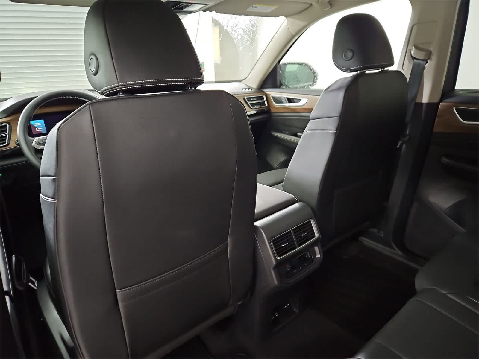 Thumbnail: 2026 Volkswagen Atlas - 18