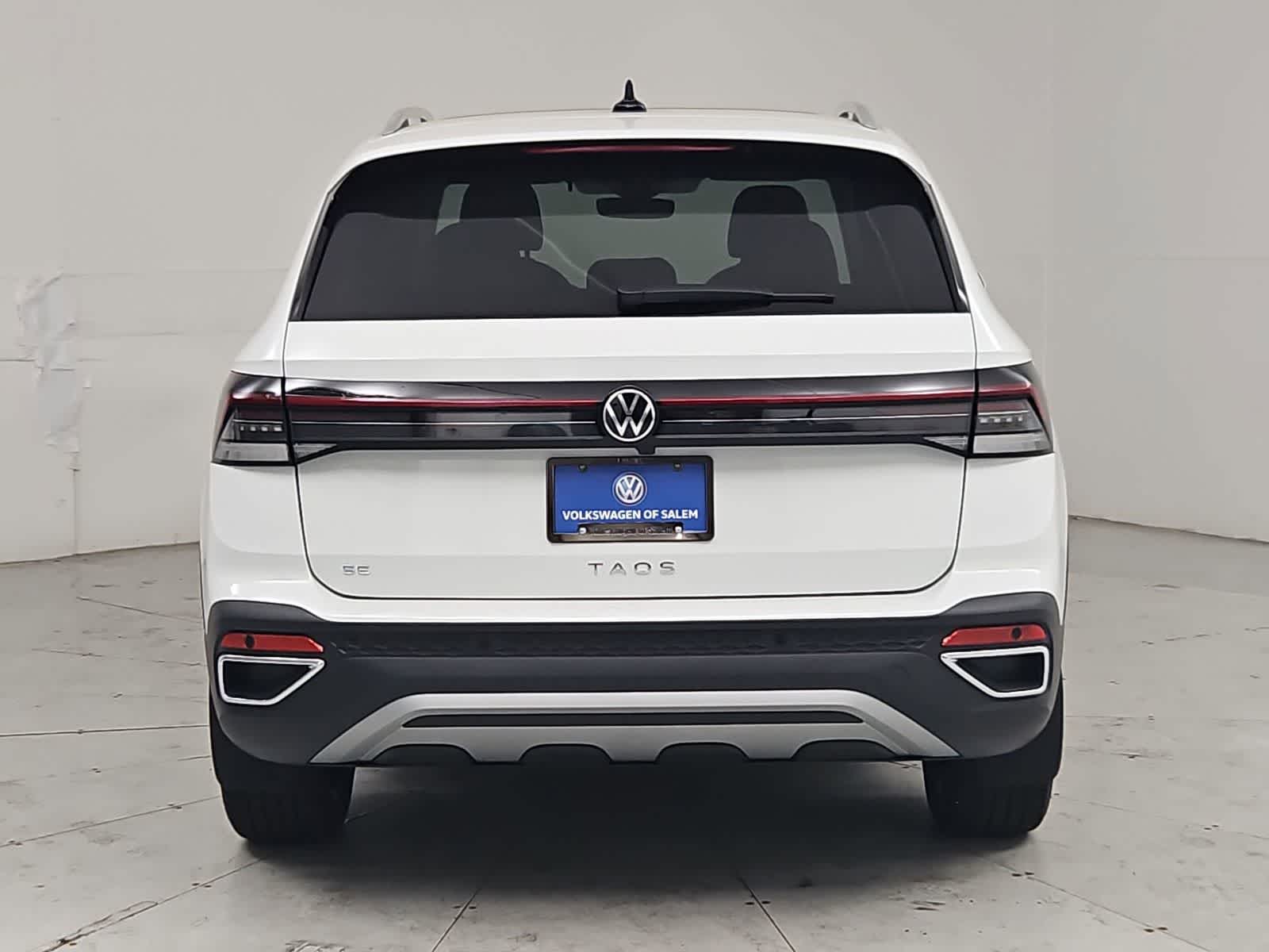 Thumbnail: 2026 Volkswagen Taos - 5