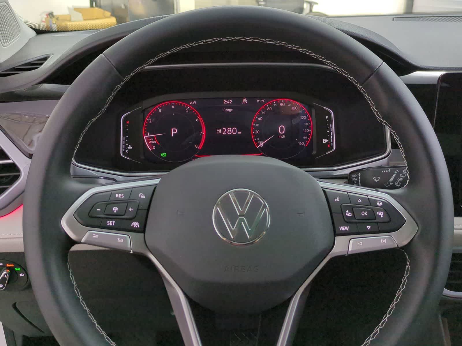 Thumbnail: 2025 Volkswagen Taos - 24