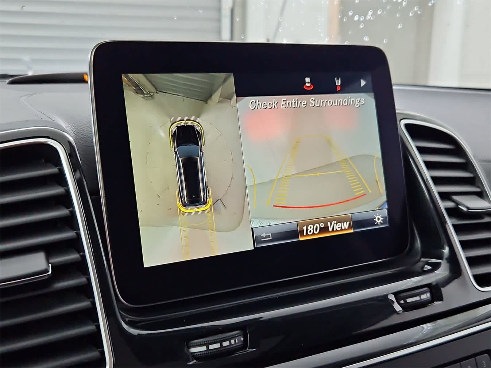 Thumbnail: 2017 Mercedes-Benz GLS - 31