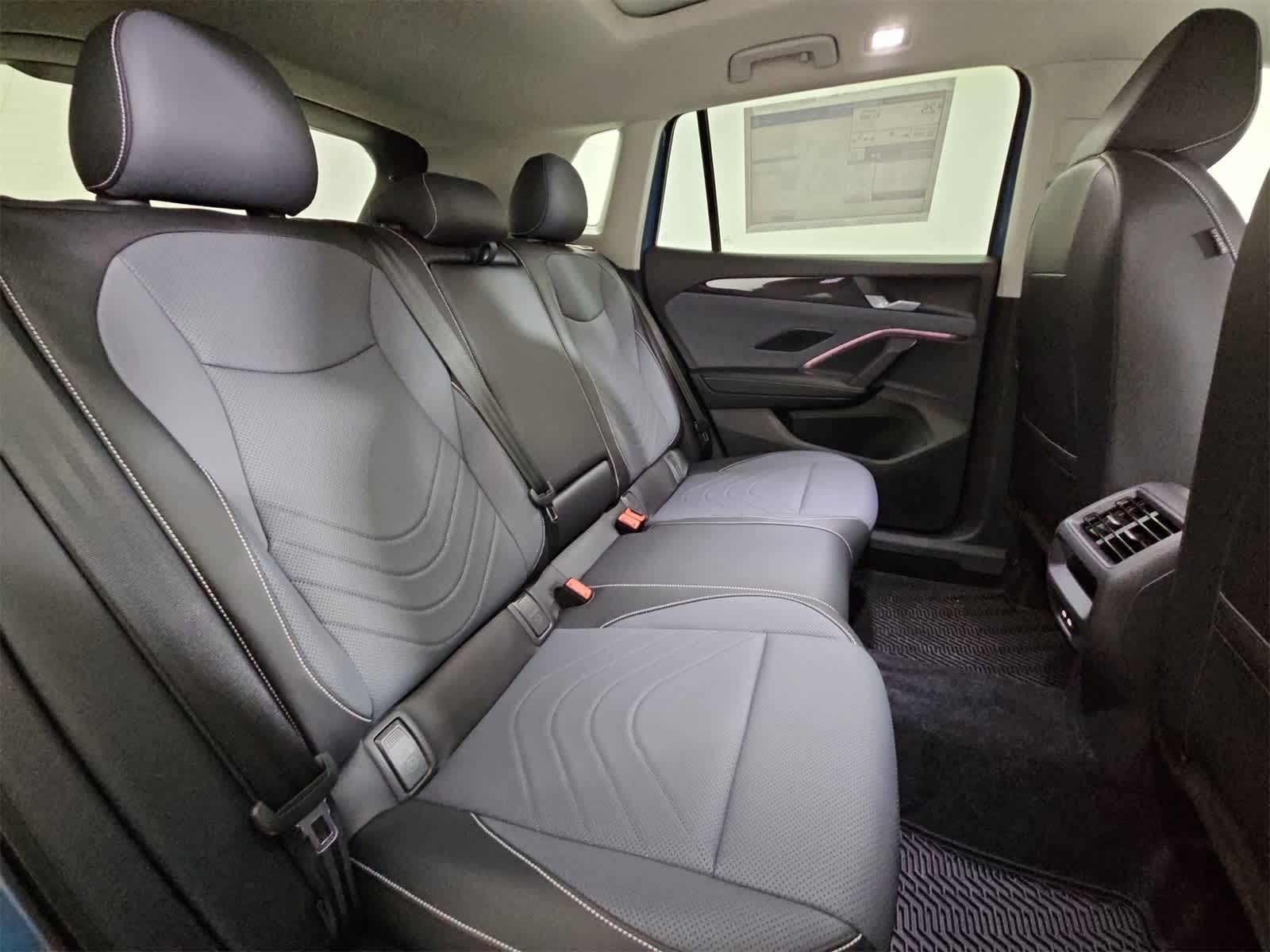 Thumbnail: 2026 Volkswagen Tiguan - 21