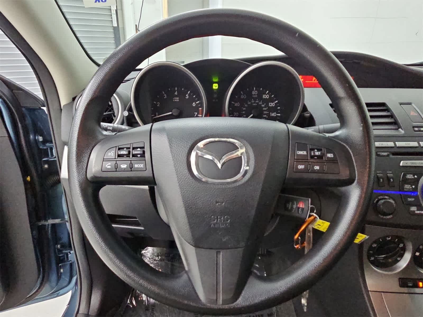 Thumbnail: 2011 Mazda Mazda3 - 21