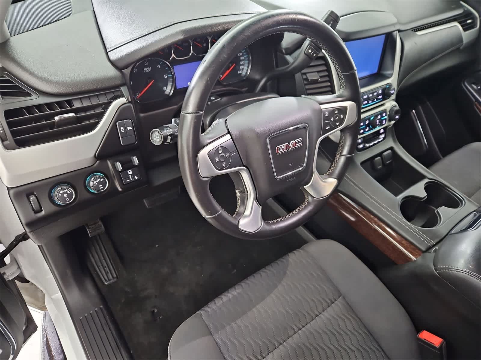 Thumbnail: 2017 GMC Yukon XL - 2