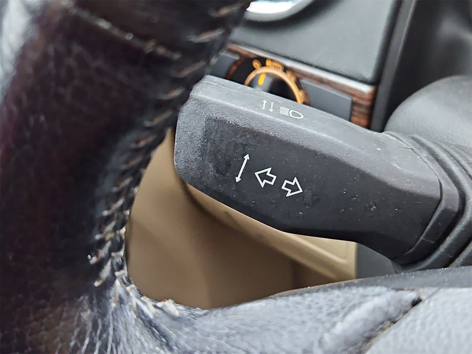 Thumbnail: 2008 Saturn VUE - 26