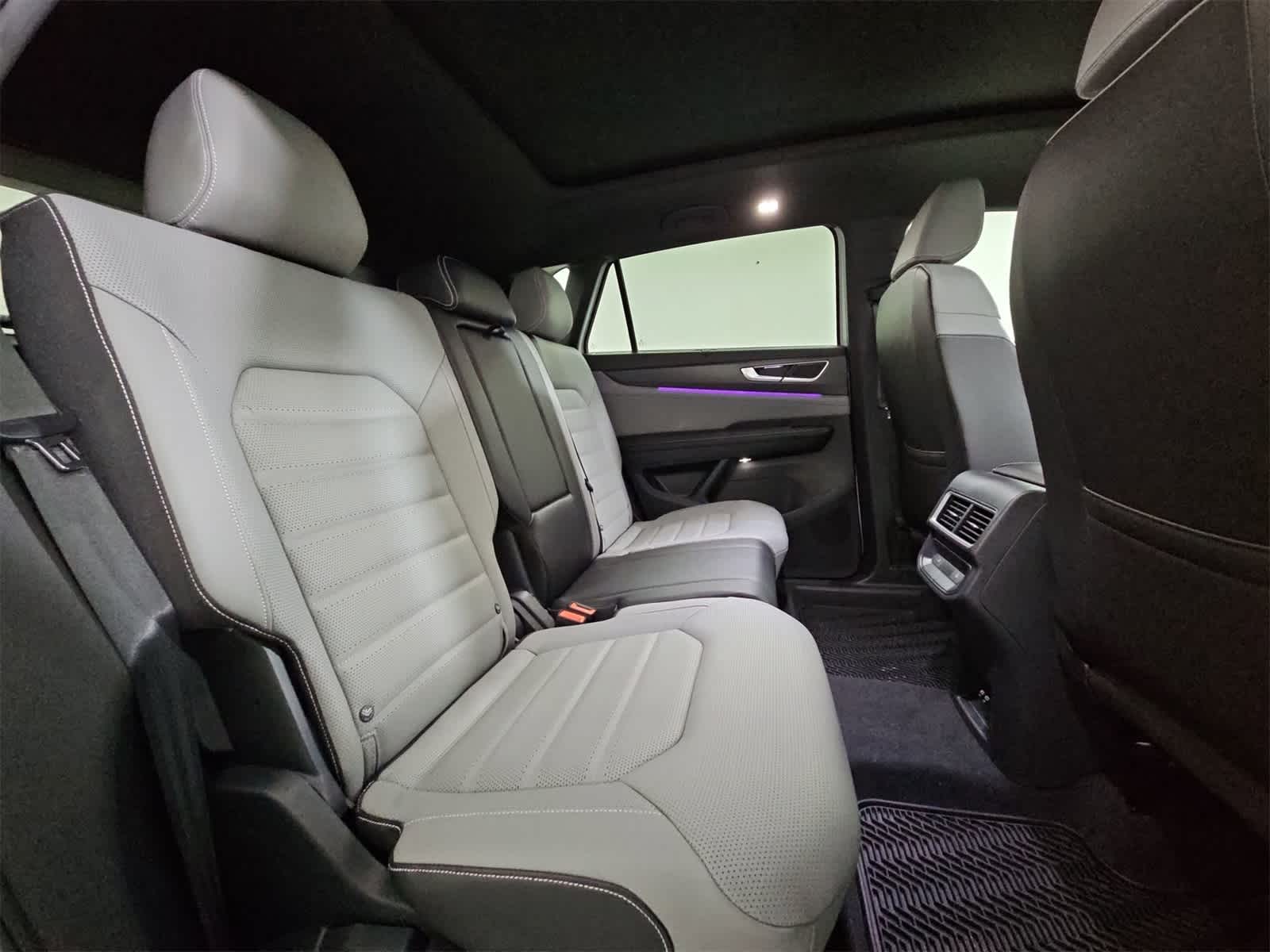 Thumbnail: 2025 Volkswagen Atlas - 21