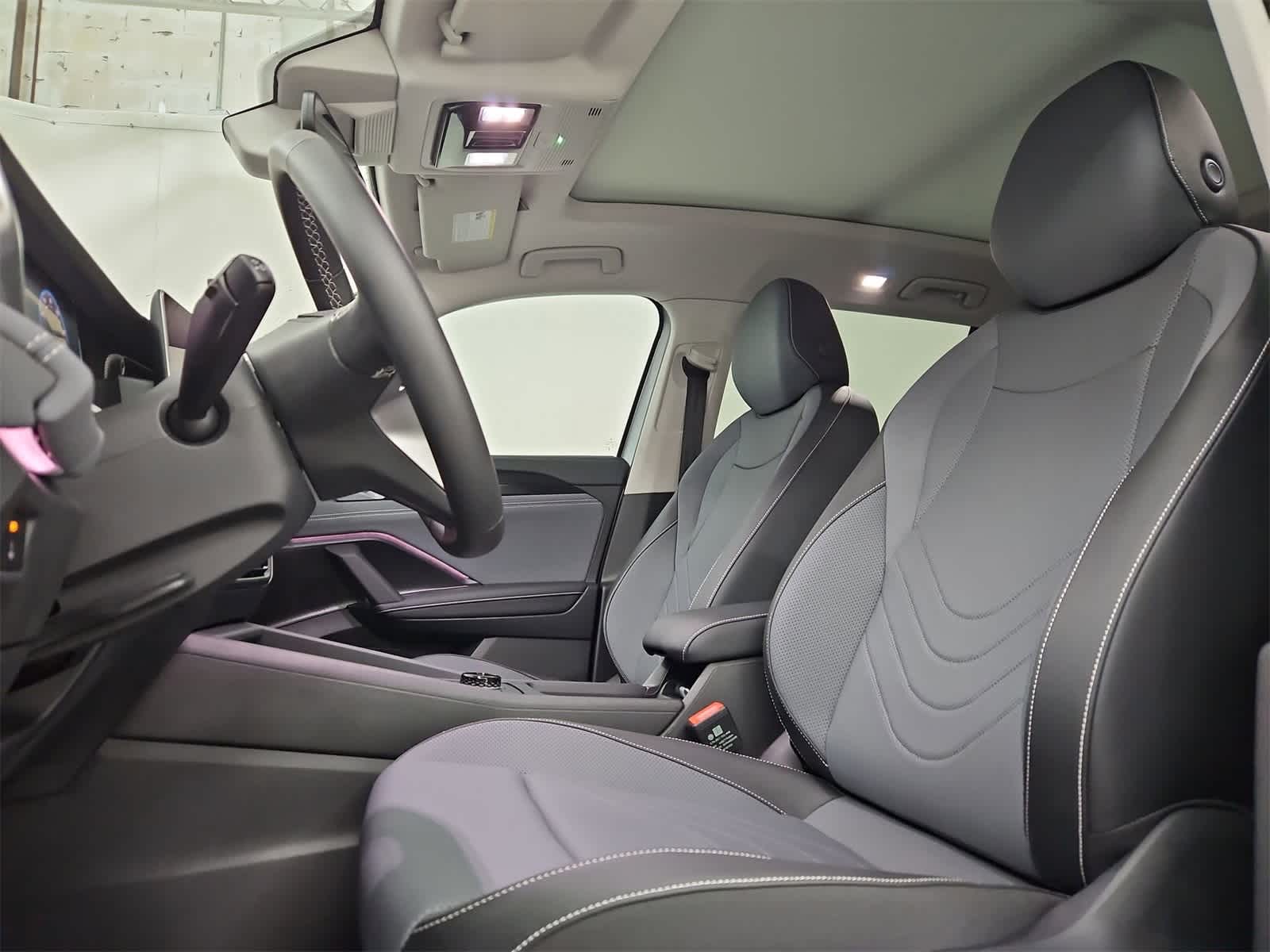 Thumbnail: 2025 Volkswagen Tiguan - 16