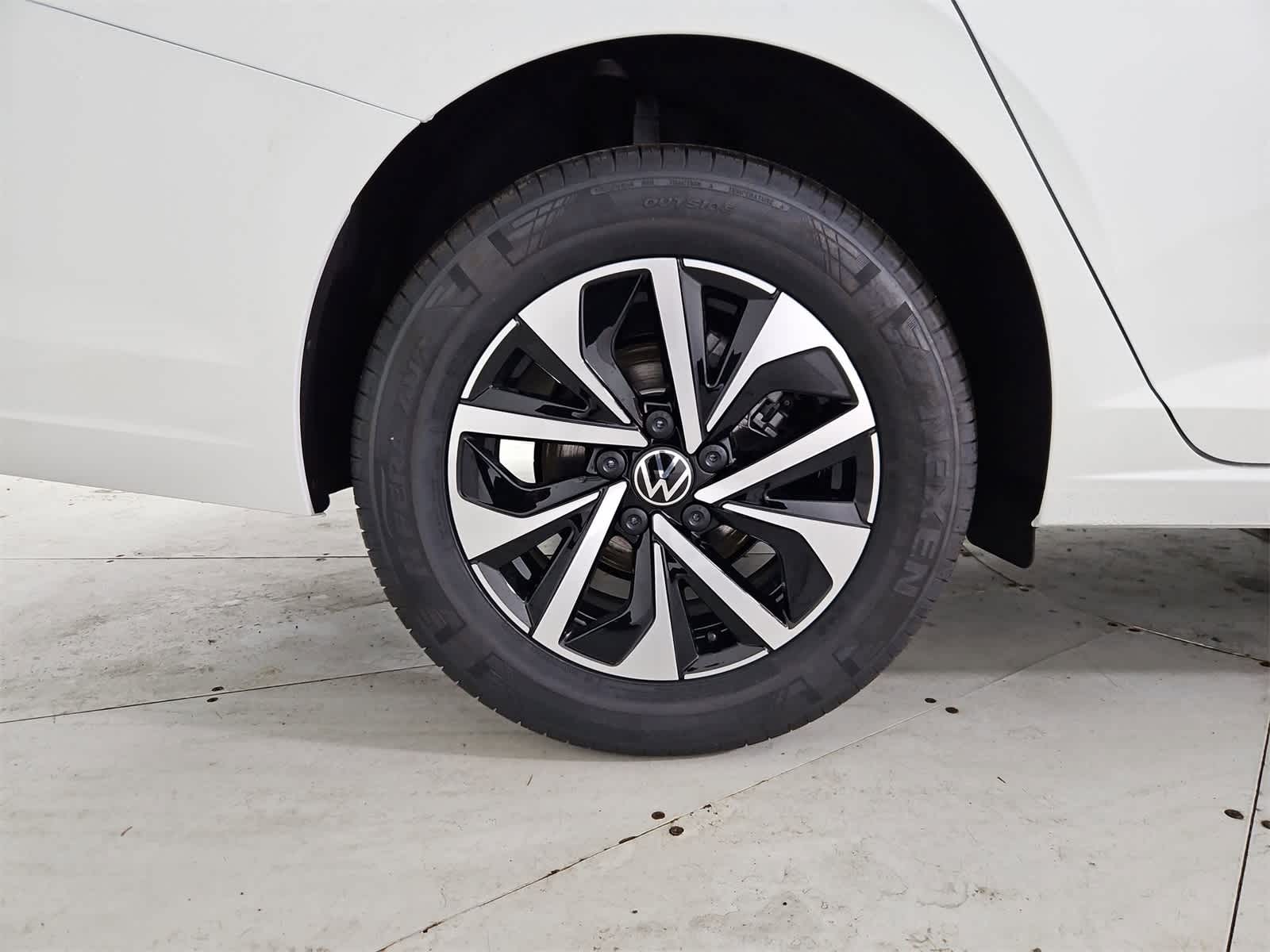 Thumbnail: 2026 Volkswagen Jetta - 13